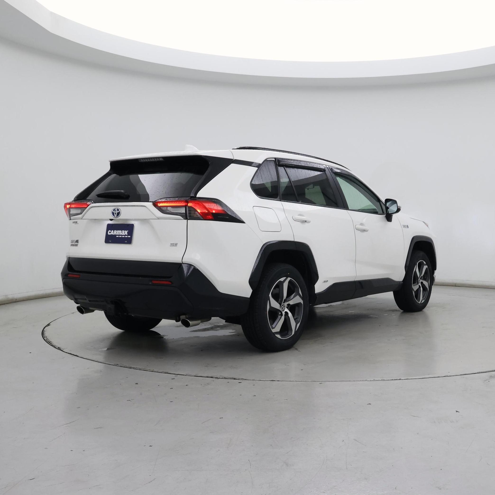 Thumbnail: 2021 Toyota RAV4 - 8