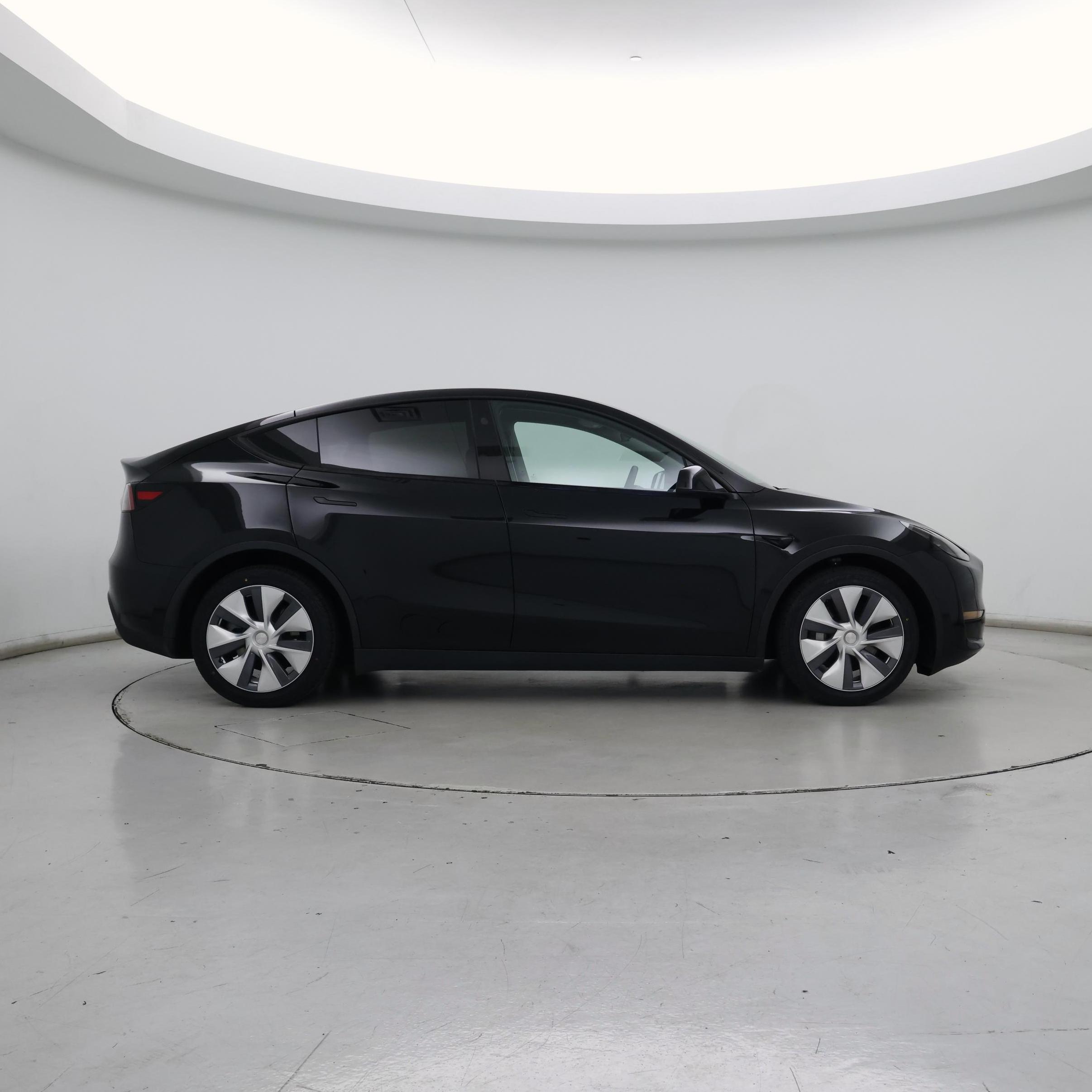 Thumbnail: 2023 Tesla Model Y - 7