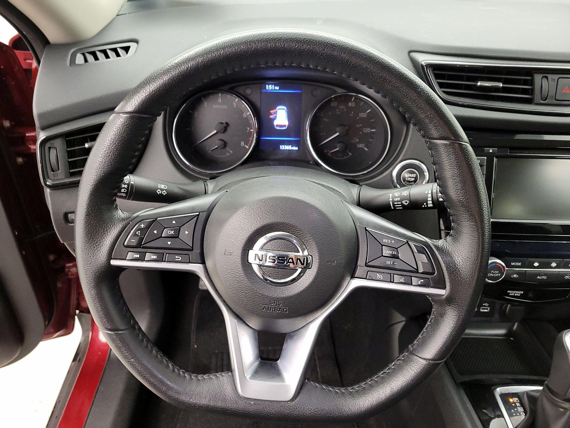 Thumbnail: 2020 Nissan Rogue - 10
