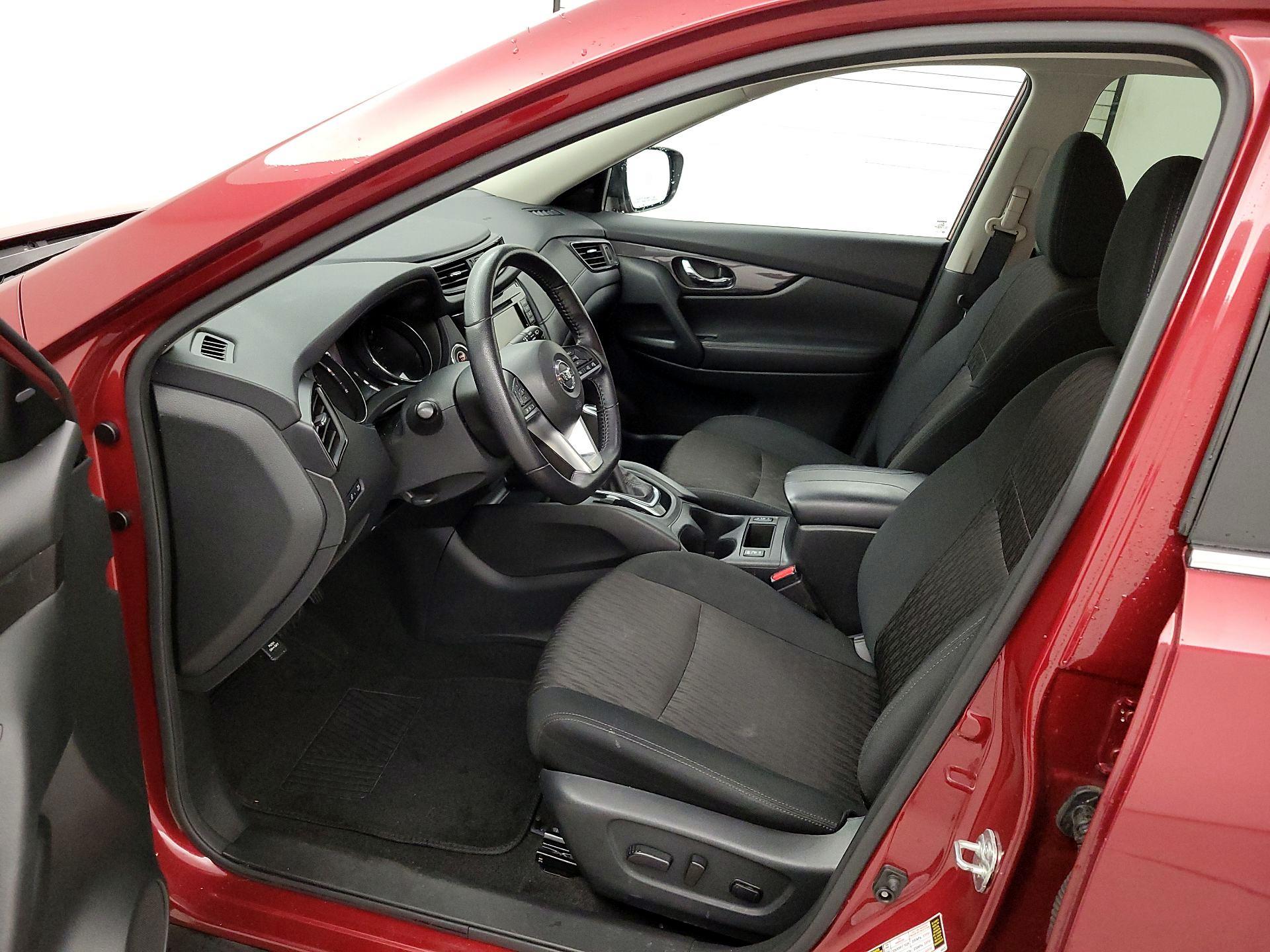 Thumbnail: 2020 Nissan Rogue - 11
