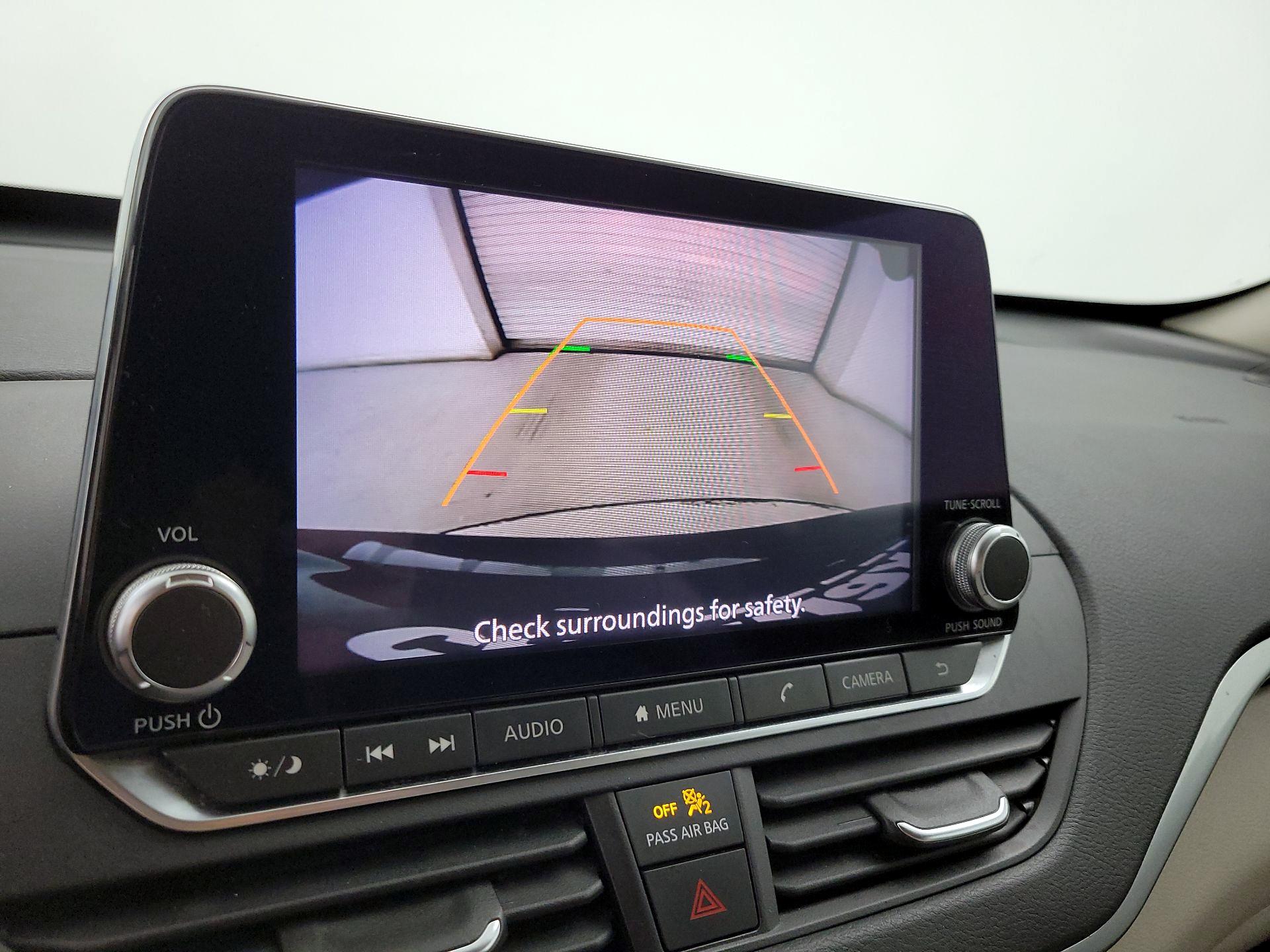 Thumbnail: 2019 Nissan Altima - 14