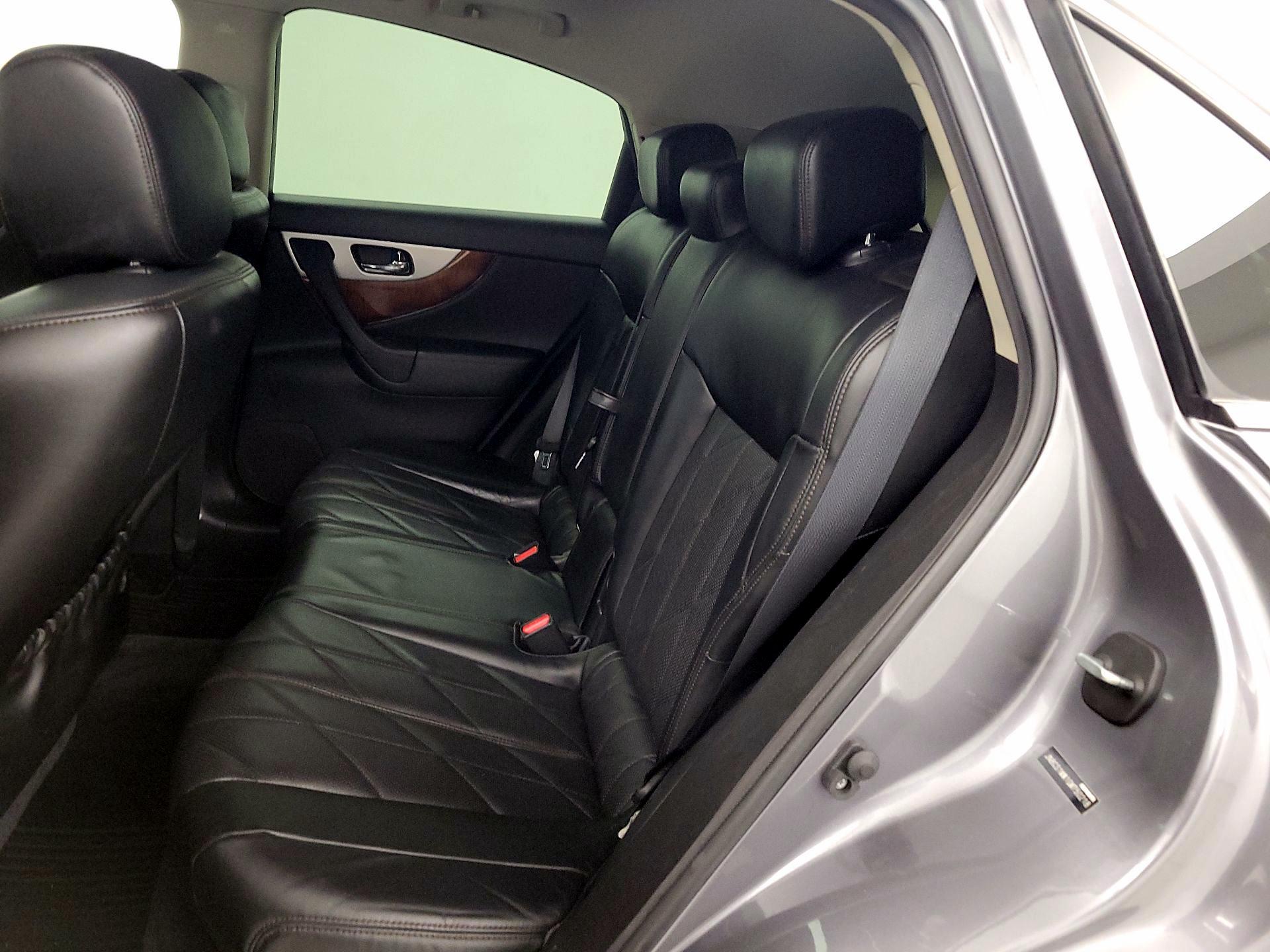 Thumbnail: 2016 INFINITI QX70 - 20