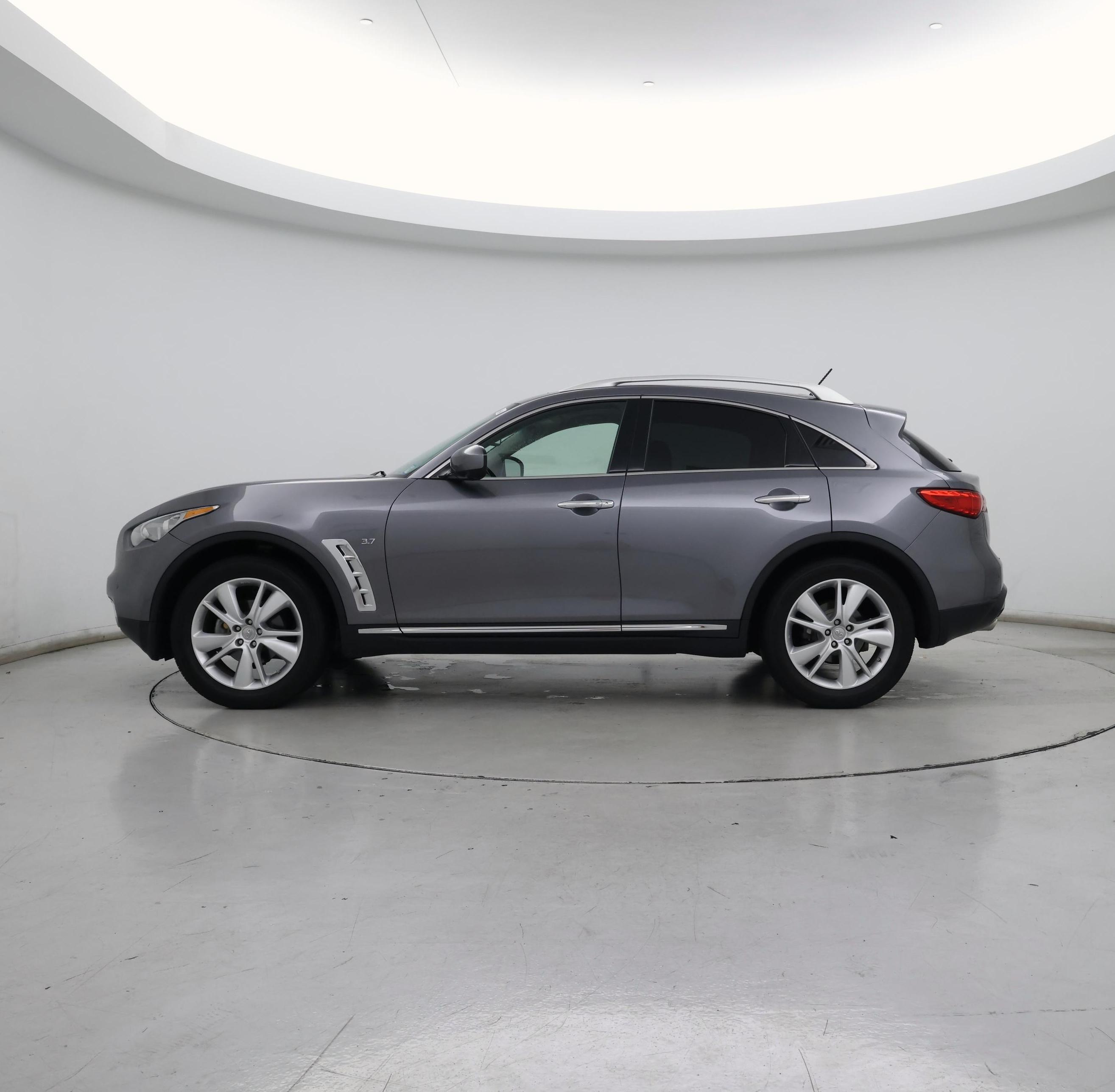 Thumbnail: 2016 INFINITI QX70 - 3