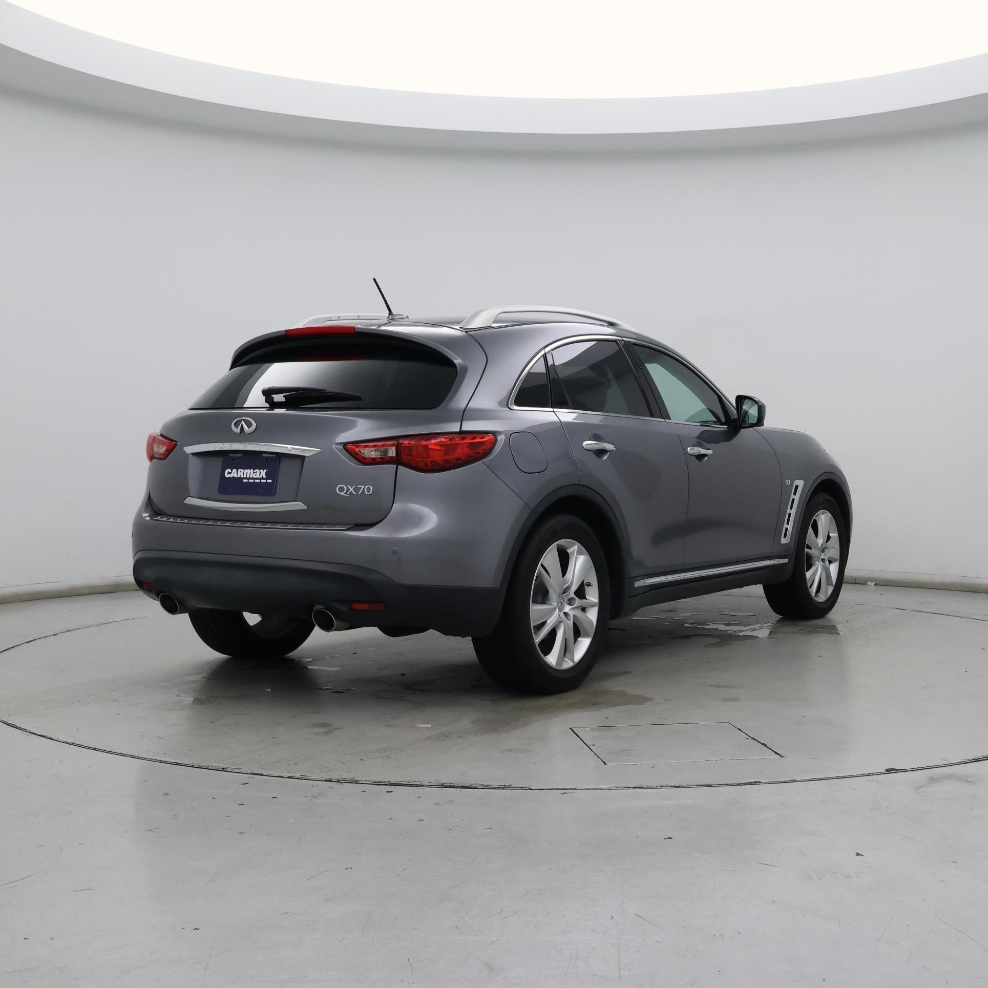 Thumbnail: 2016 INFINITI QX70 - 8