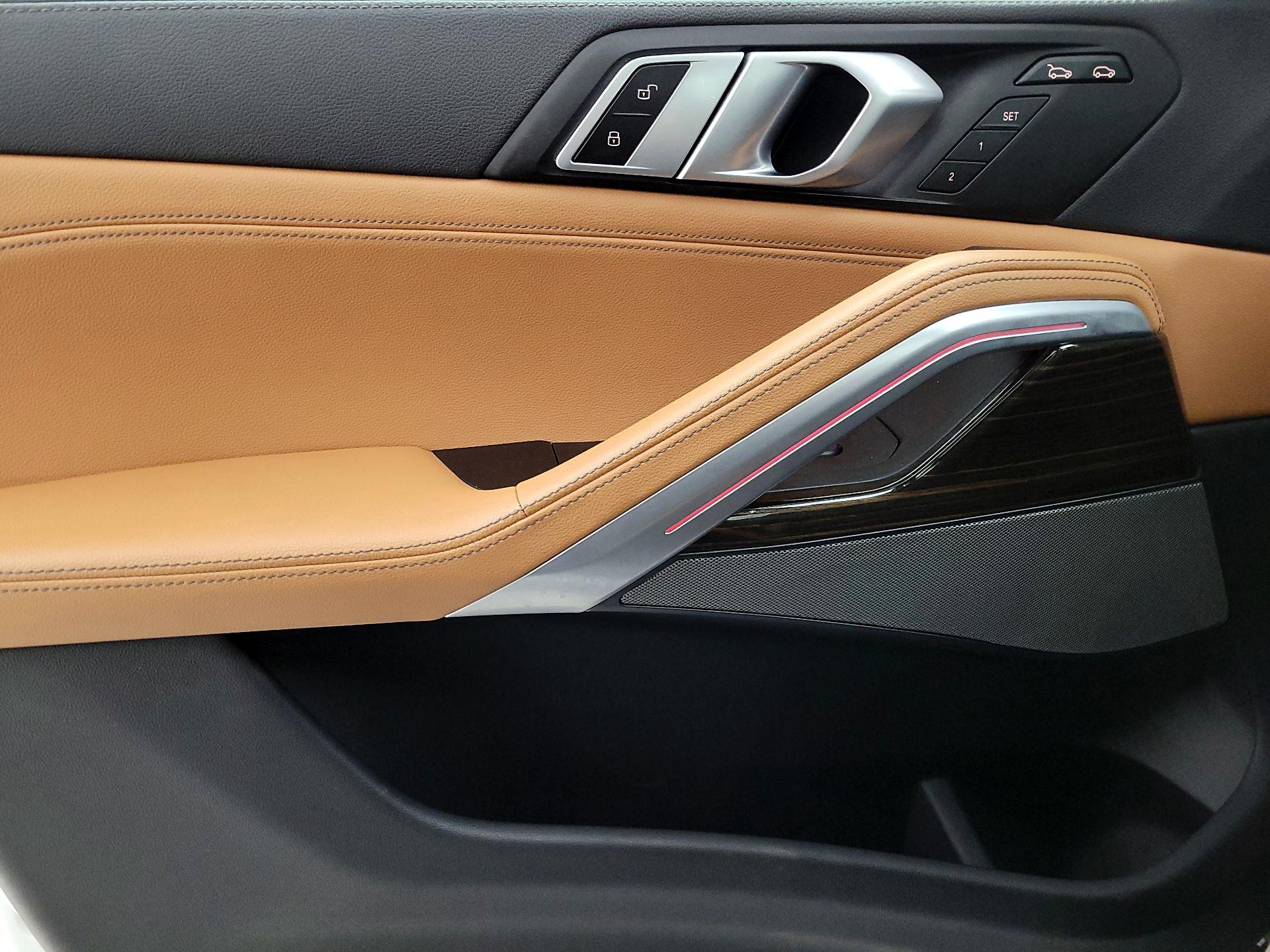 Thumbnail: 2021 BMW X6 - 12