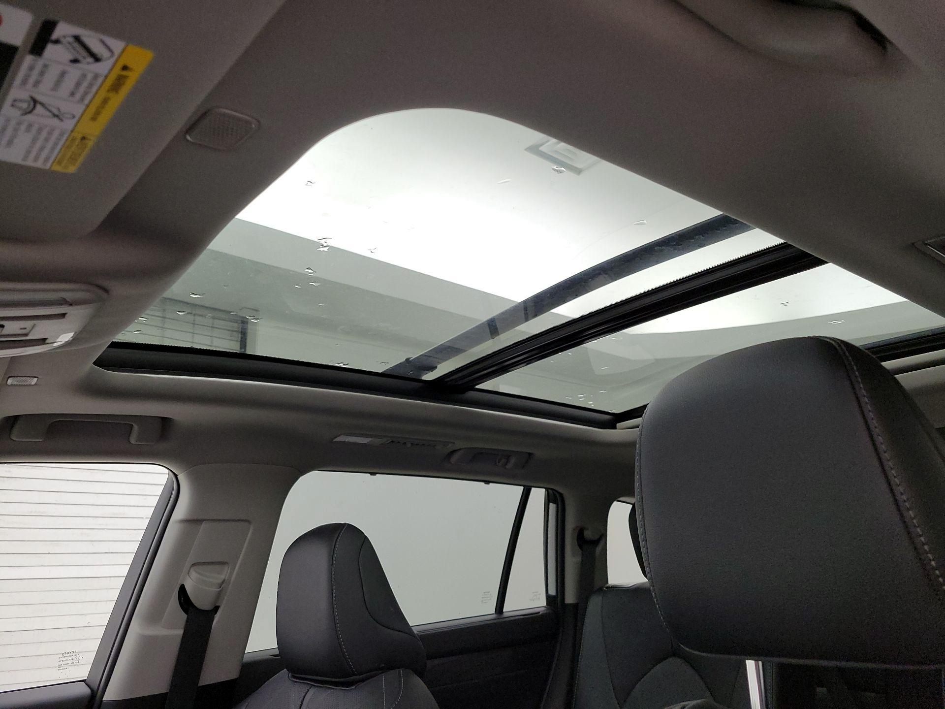 Thumbnail: 2025 Toyota Highlander - 19
