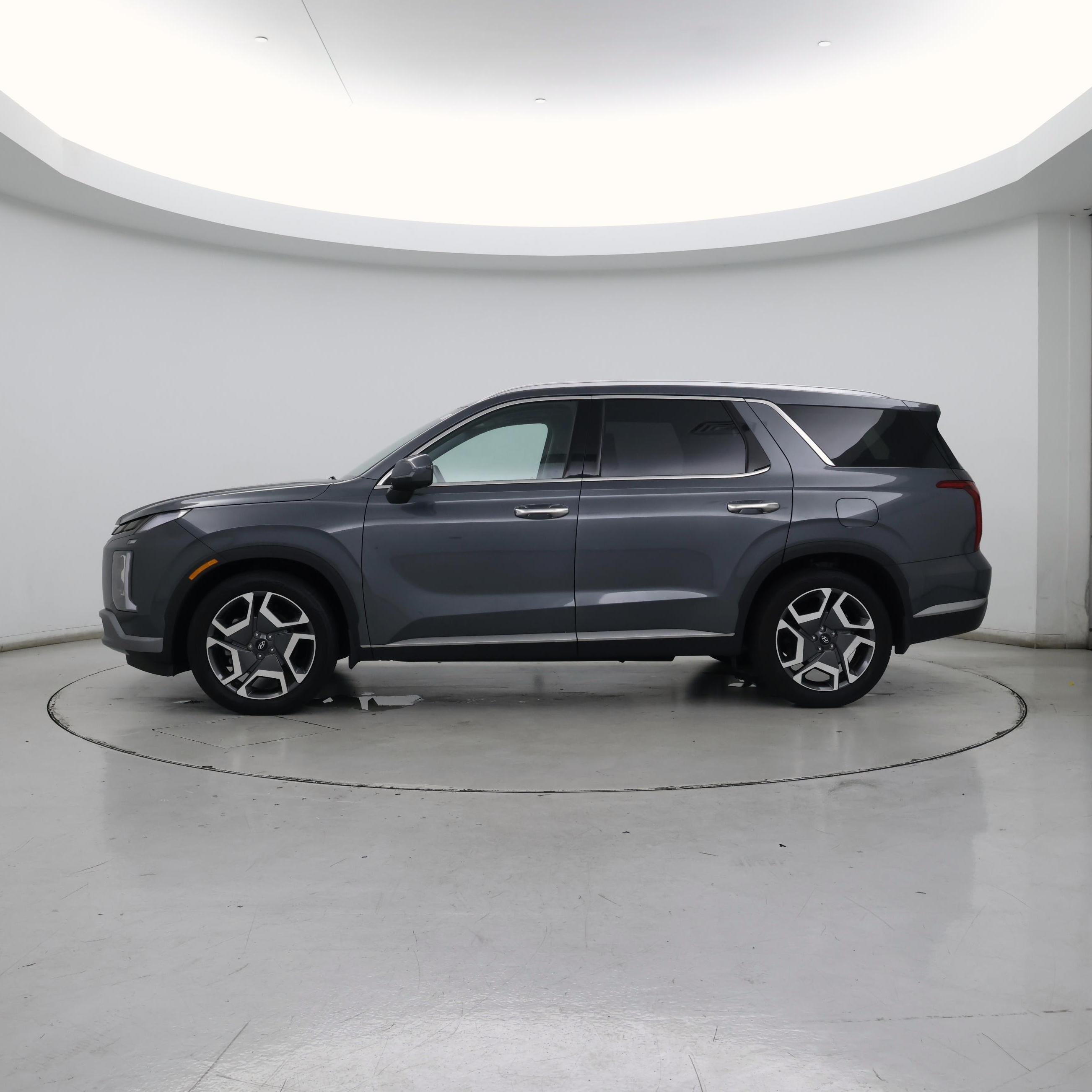 Thumbnail: 2023 Hyundai Palisade - 3