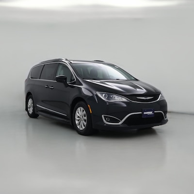 Black 2018 Chrysler Pacifica Touring L