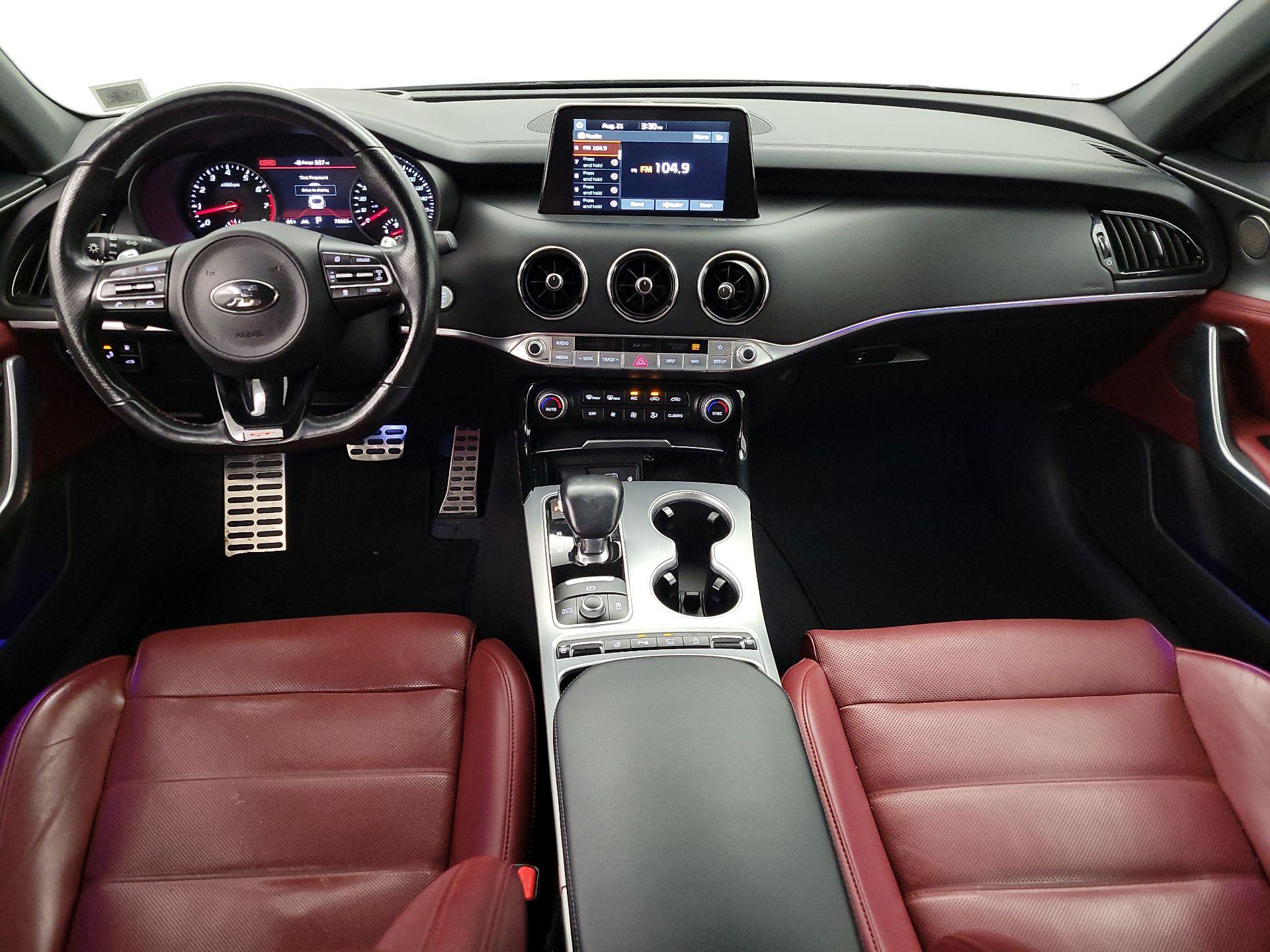 Thumbnail: 2019 Kia Stinger - 9