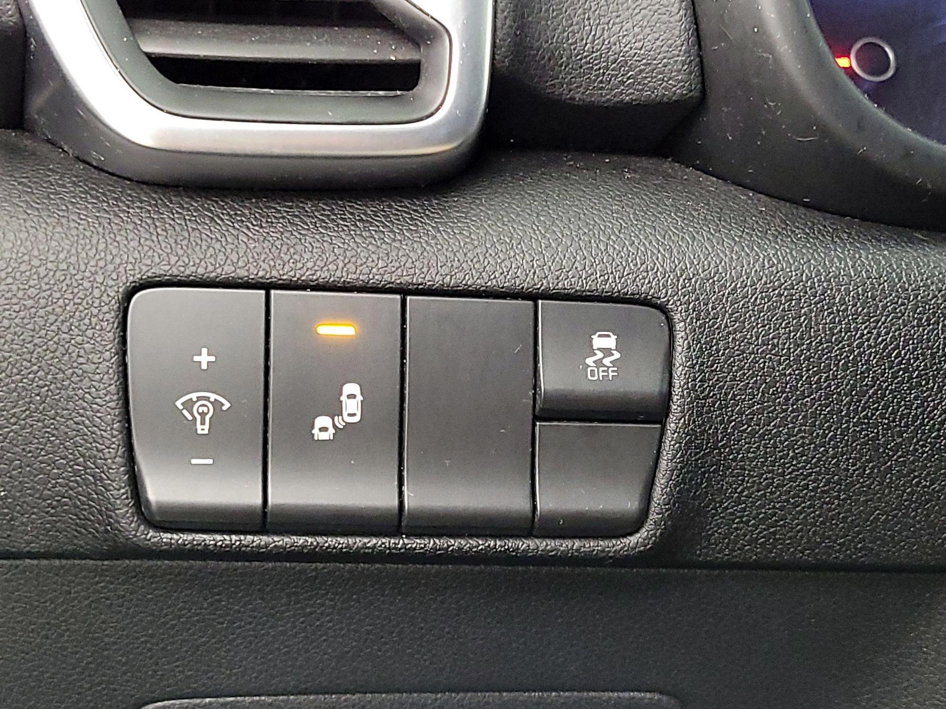 Thumbnail: 2019 Kia Sportage - 13