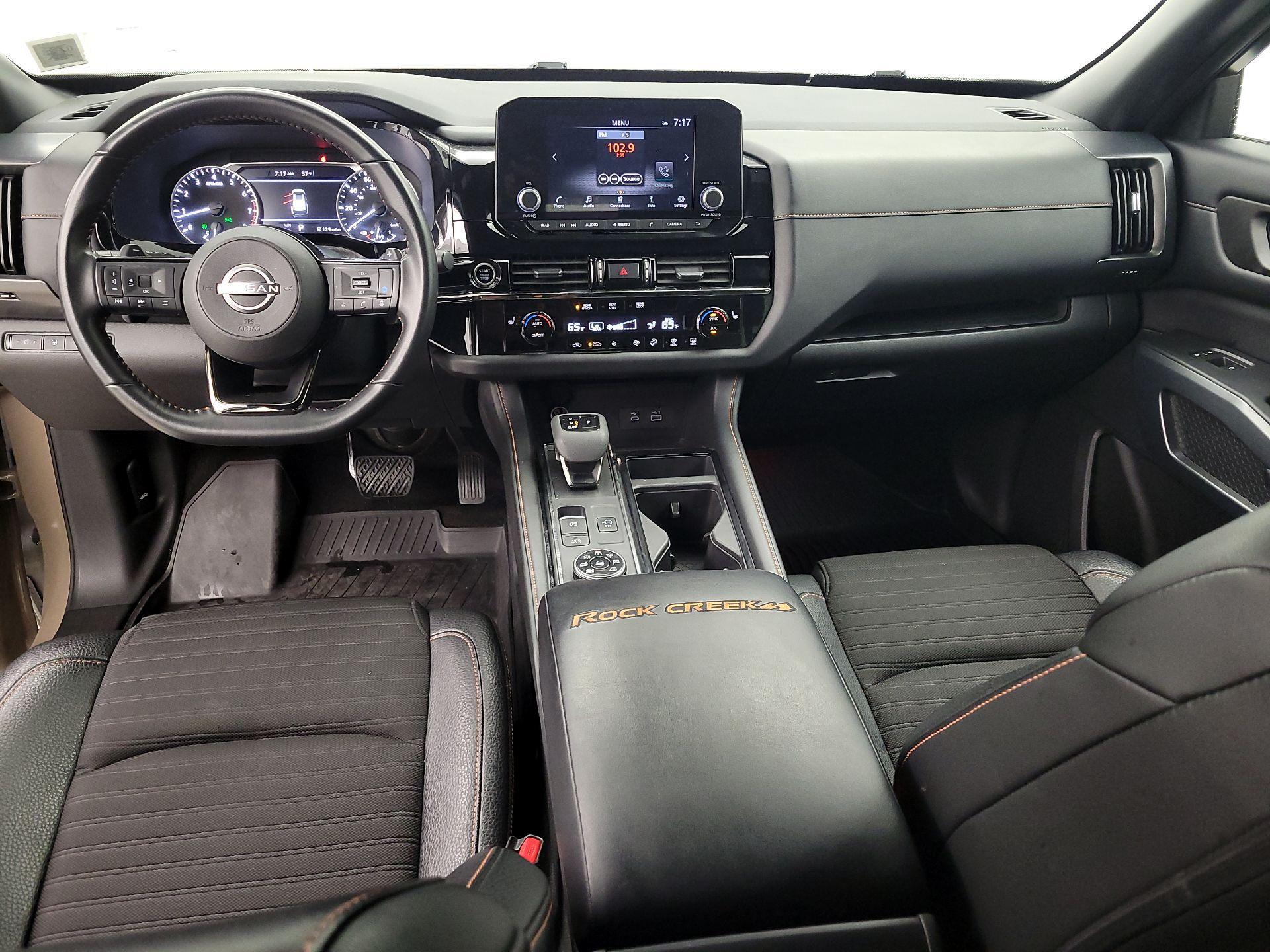 Thumbnail: 2023 Nissan Pathfinder - 9