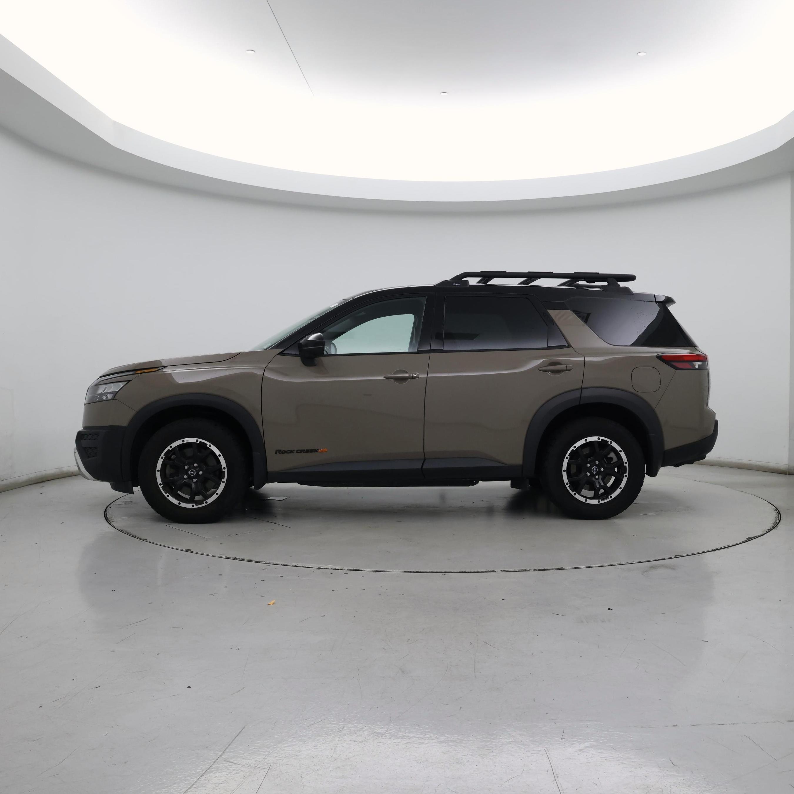 Thumbnail: 2023 Nissan Pathfinder - 3