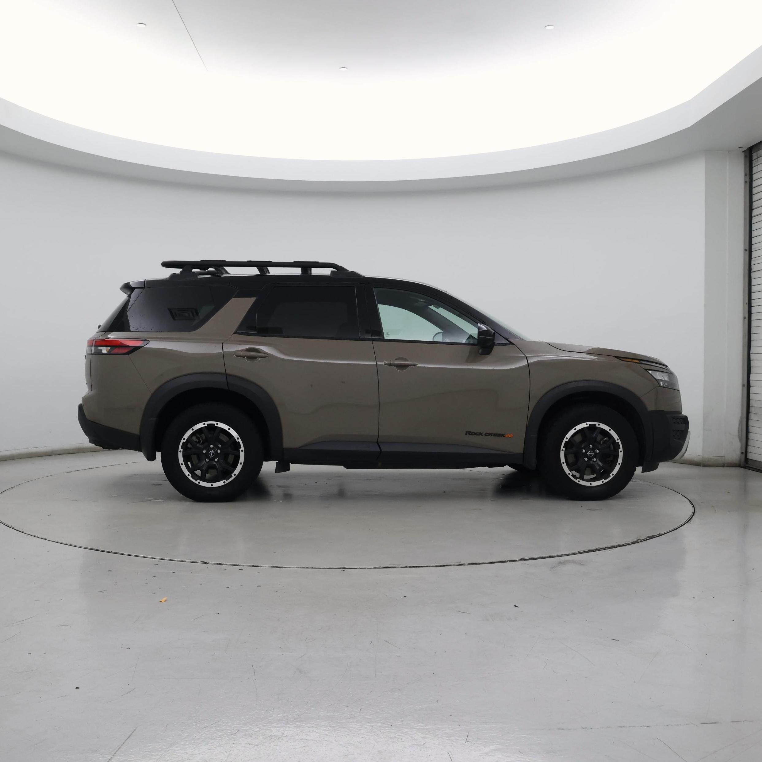 Thumbnail: 2023 Nissan Pathfinder - 7