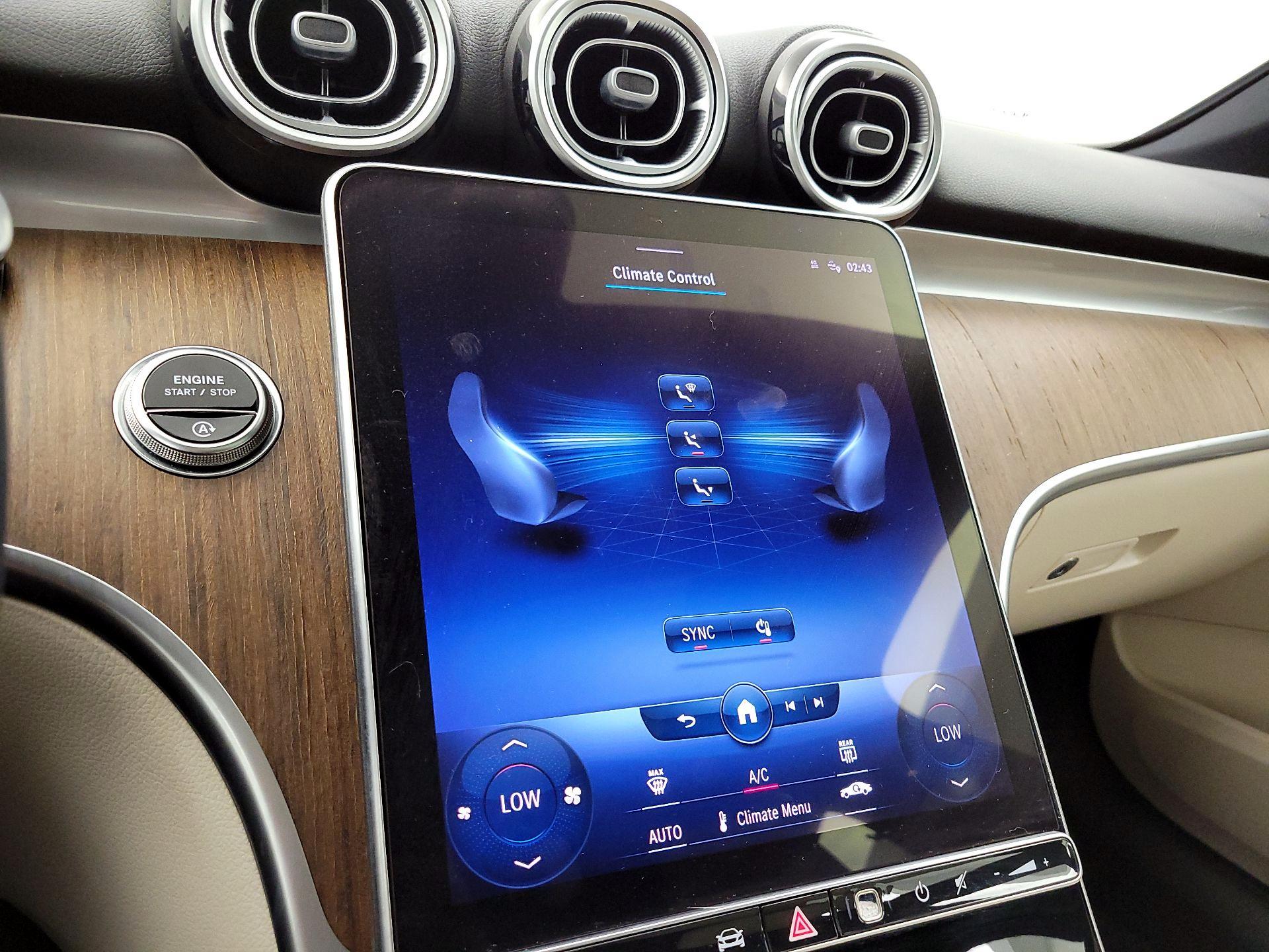 Thumbnail: 2022 Mercedes-Benz C-Class - 17