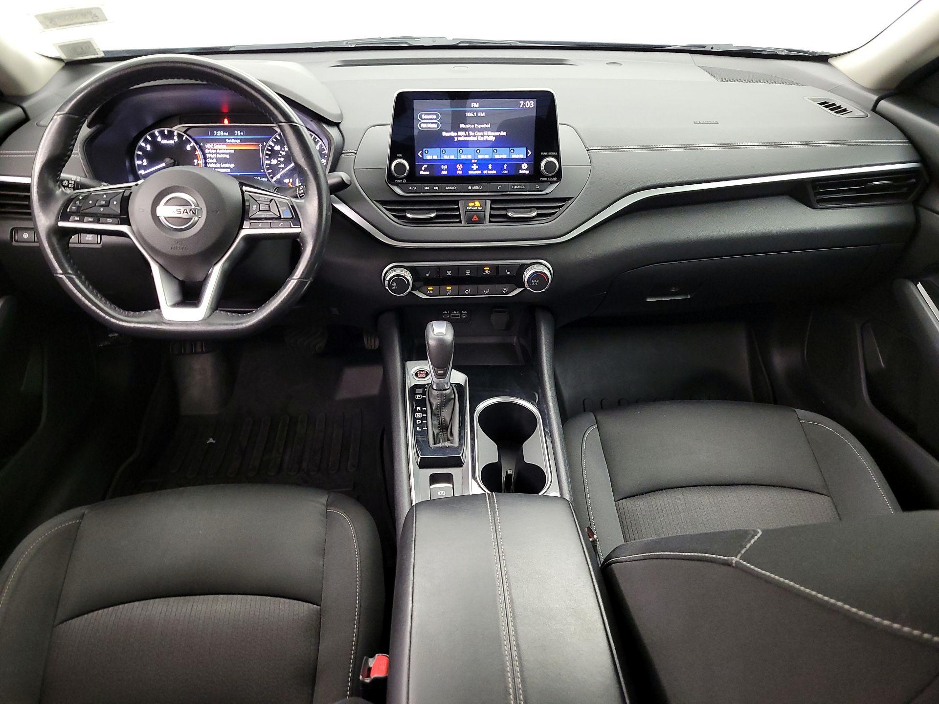 Thumbnail: 2021 Nissan Altima - 9