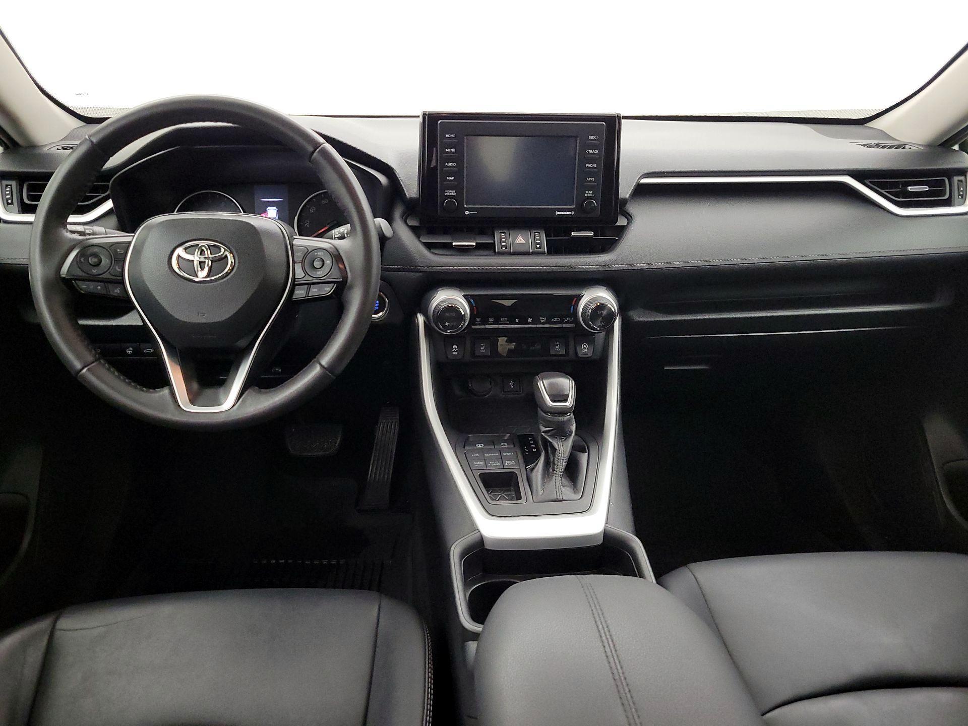 Thumbnail: 2021 Toyota RAV4 - 9