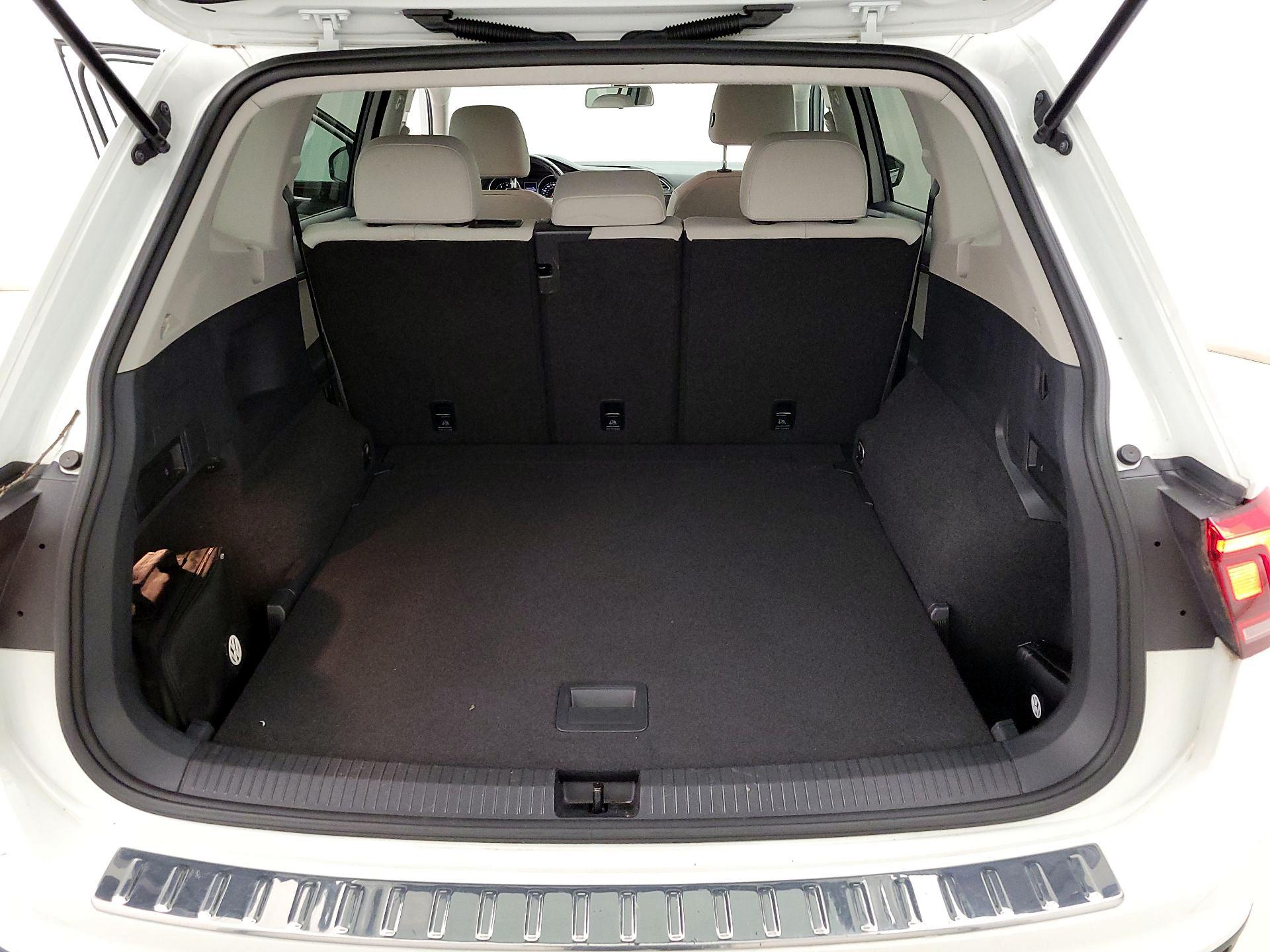 Thumbnail: 2019 Volkswagen Tiguan - 20