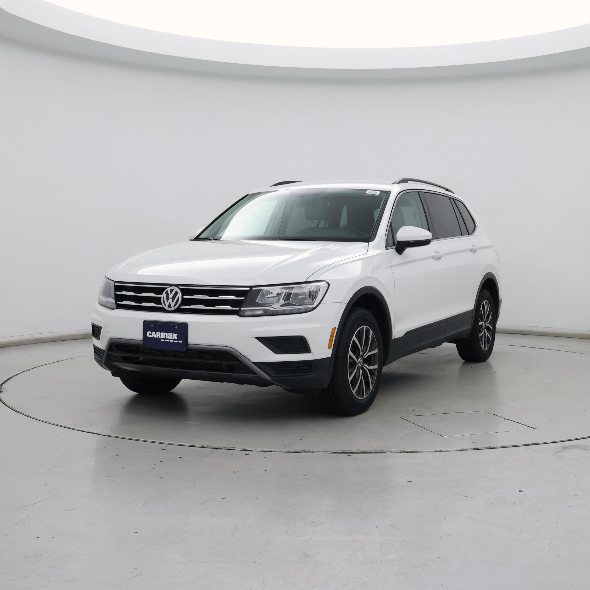 Thumbnail: 2019 Volkswagen Tiguan - 4