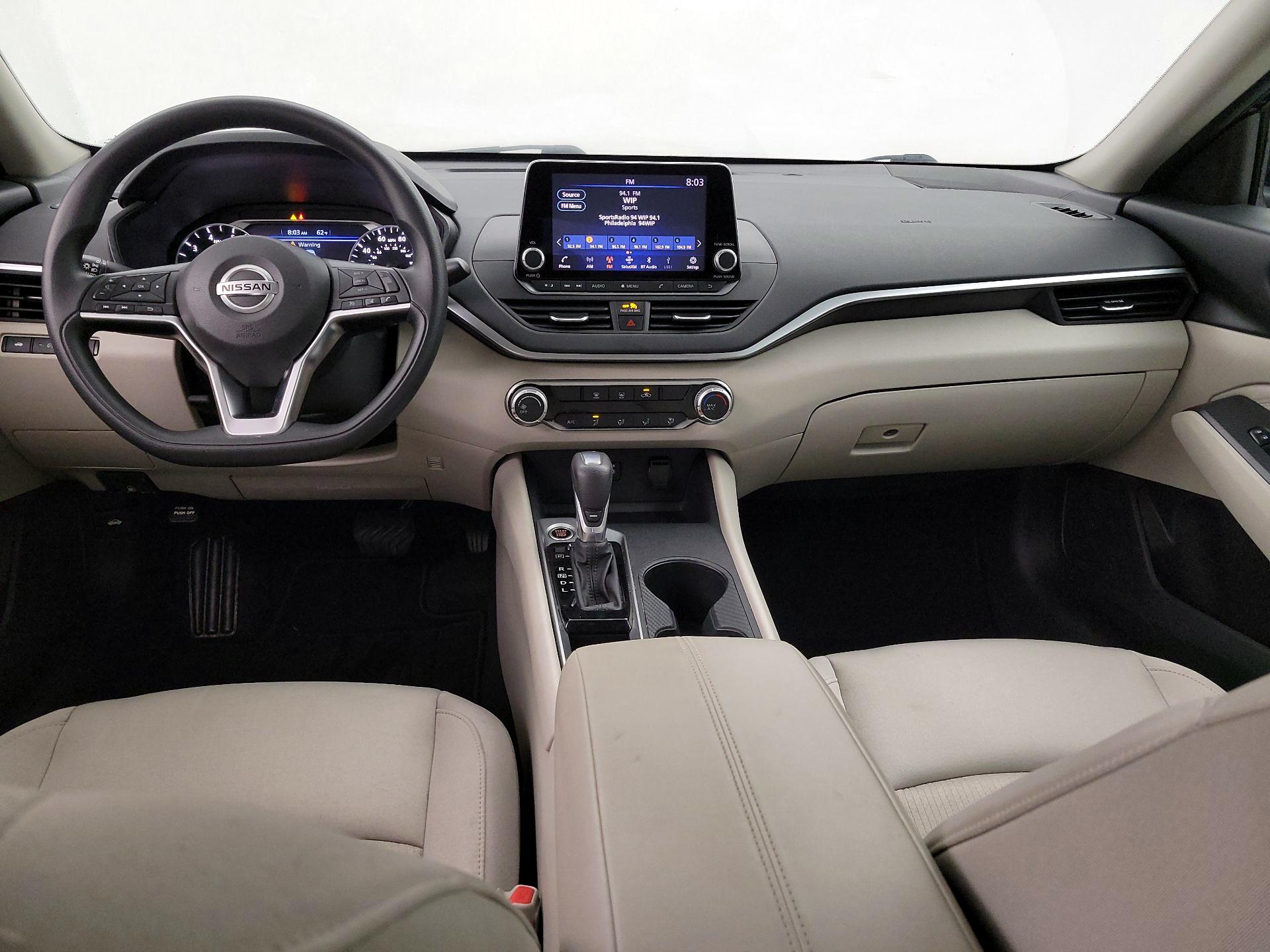 Thumbnail: 2020 Nissan Altima - 9