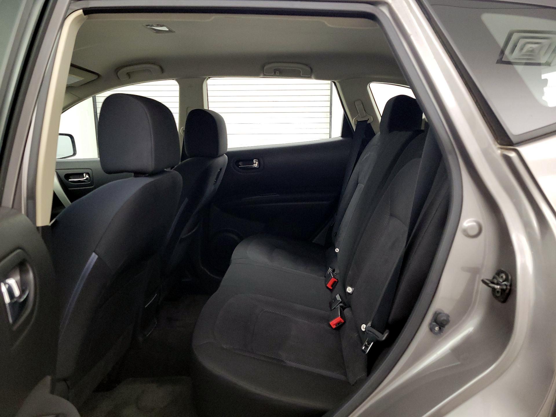 Thumbnail: 2014 Nissan Rogue - 17