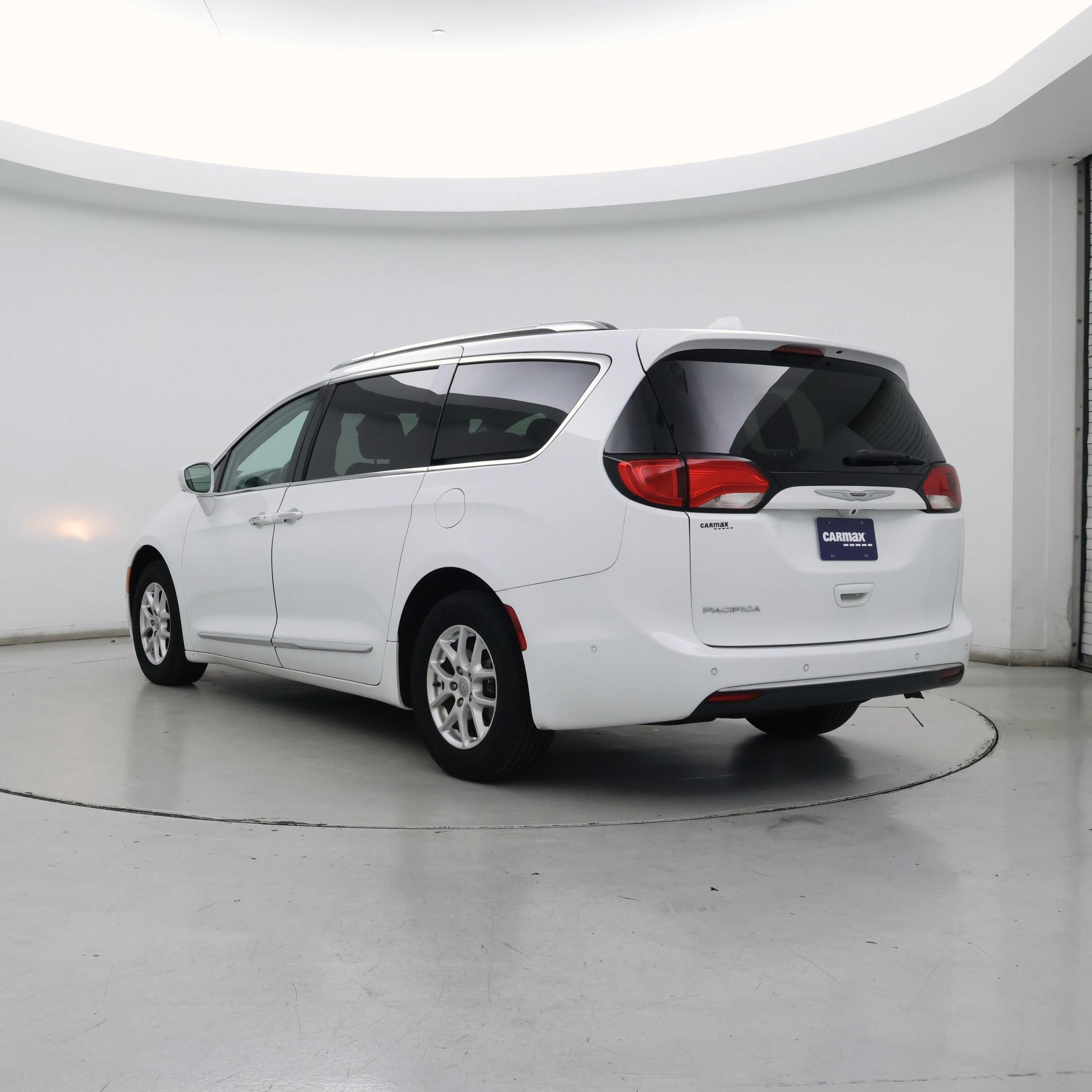 Thumbnail: 2020 Chrysler Pacifica - 2
