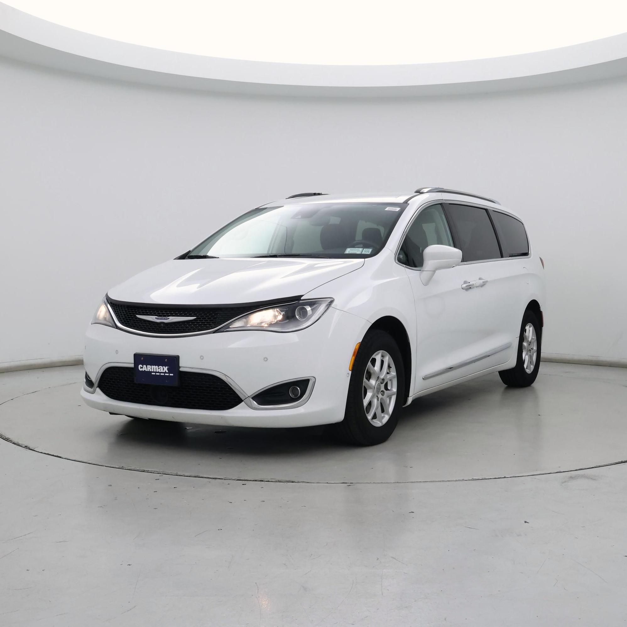 Thumbnail: 2020 Chrysler Pacifica - 4