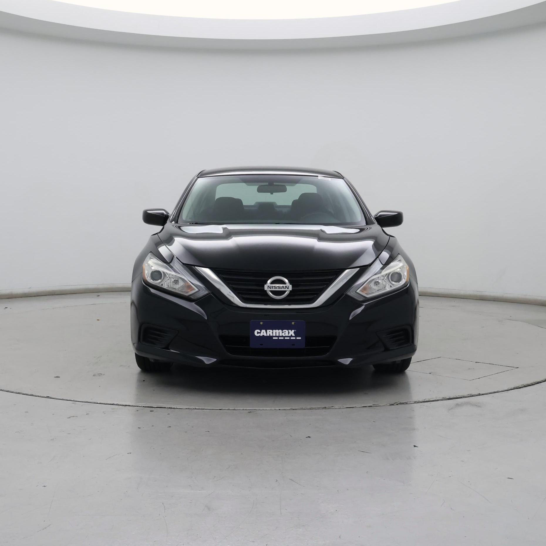 Thumbnail: 2017 Nissan Altima - 5