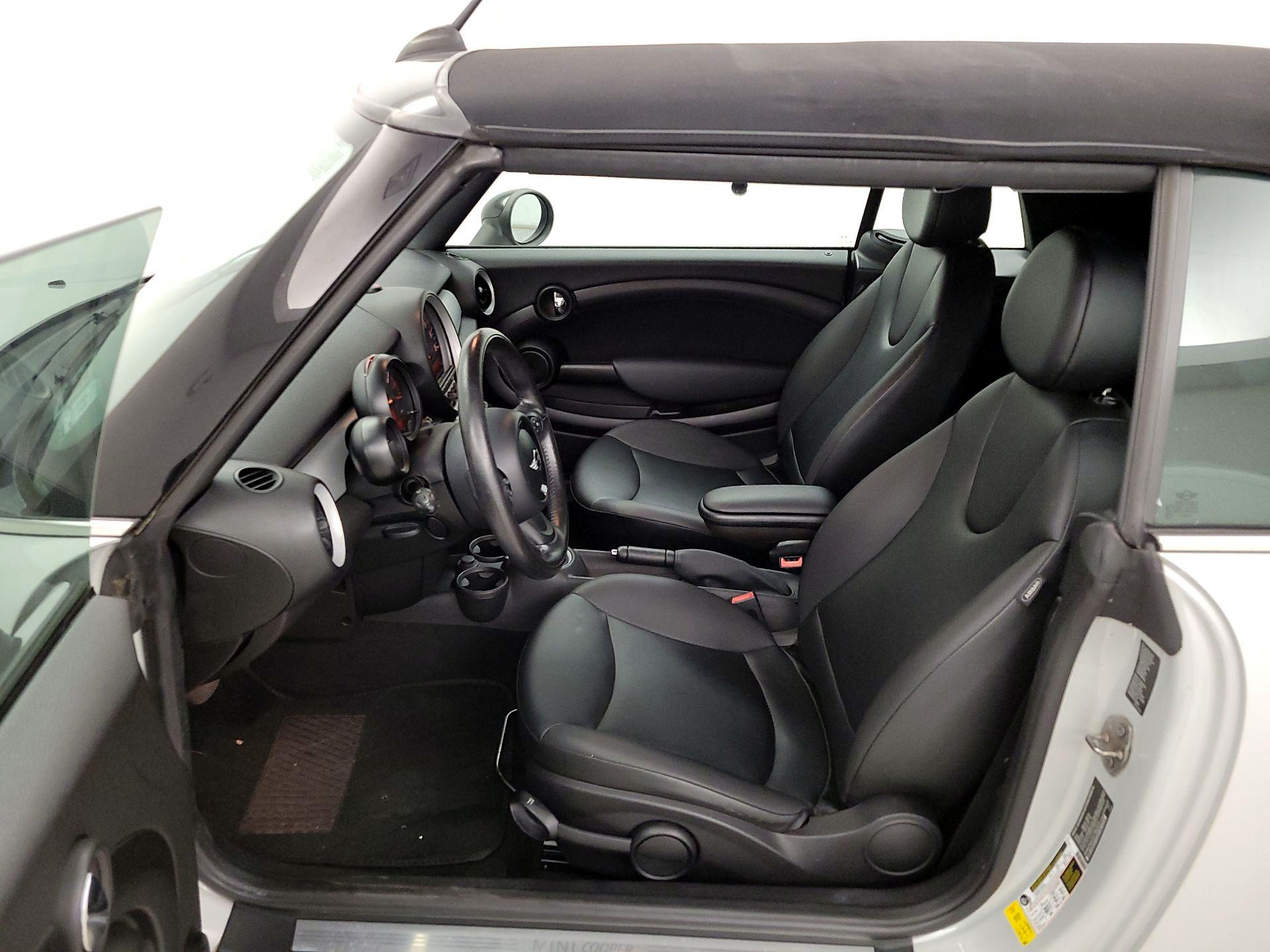 Thumbnail: 2015 MINI Cooper - 11