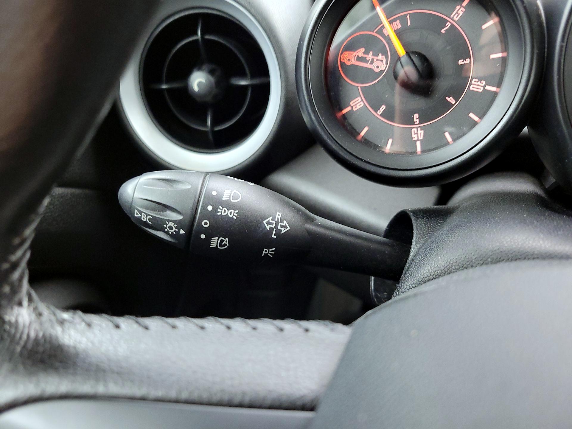 Thumbnail: 2015 MINI Cooper - 13