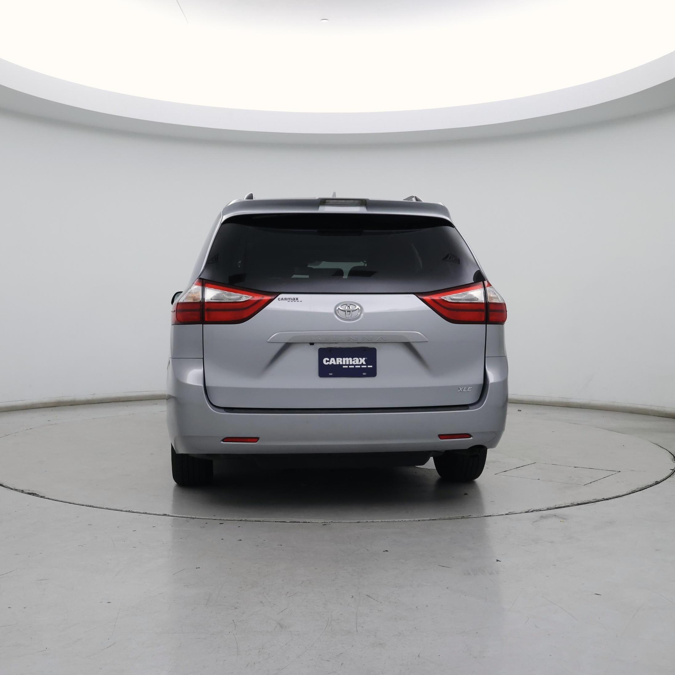Thumbnail: 2018 Toyota Sienna - 6