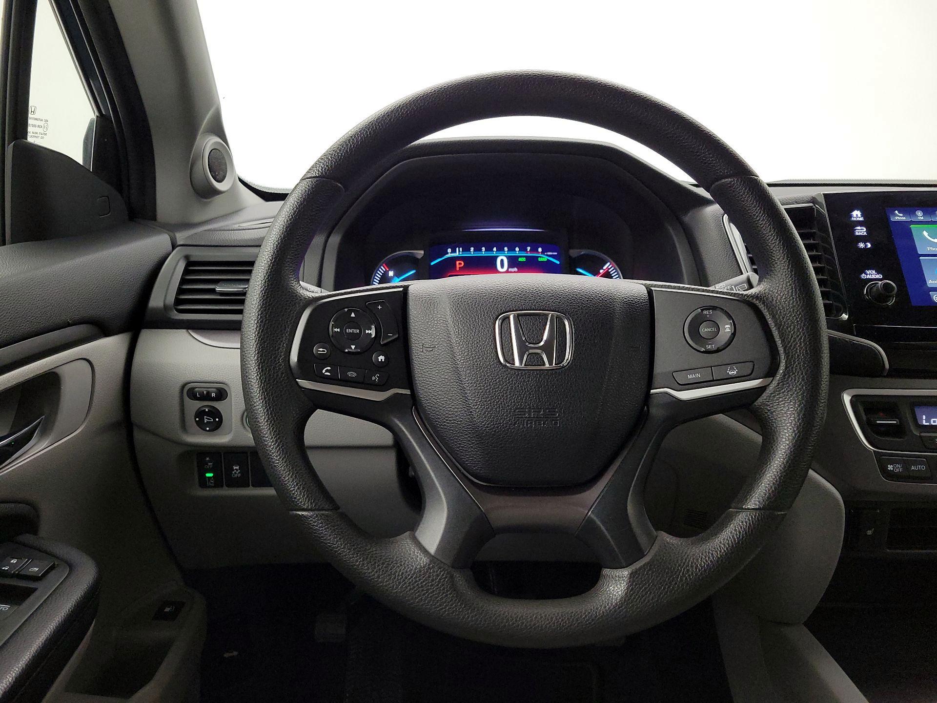 Thumbnail: 2019 Honda Pilot - 10