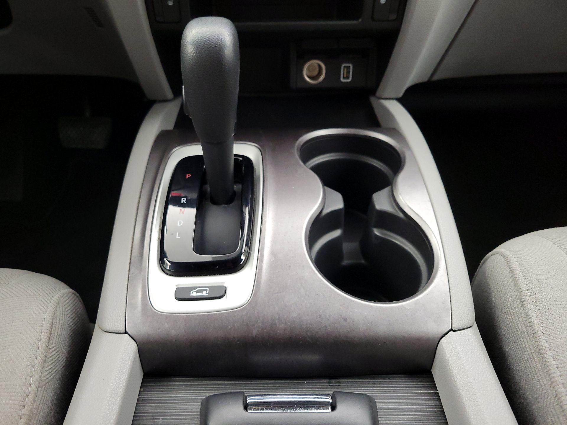 Thumbnail: 2019 Honda Pilot - 17