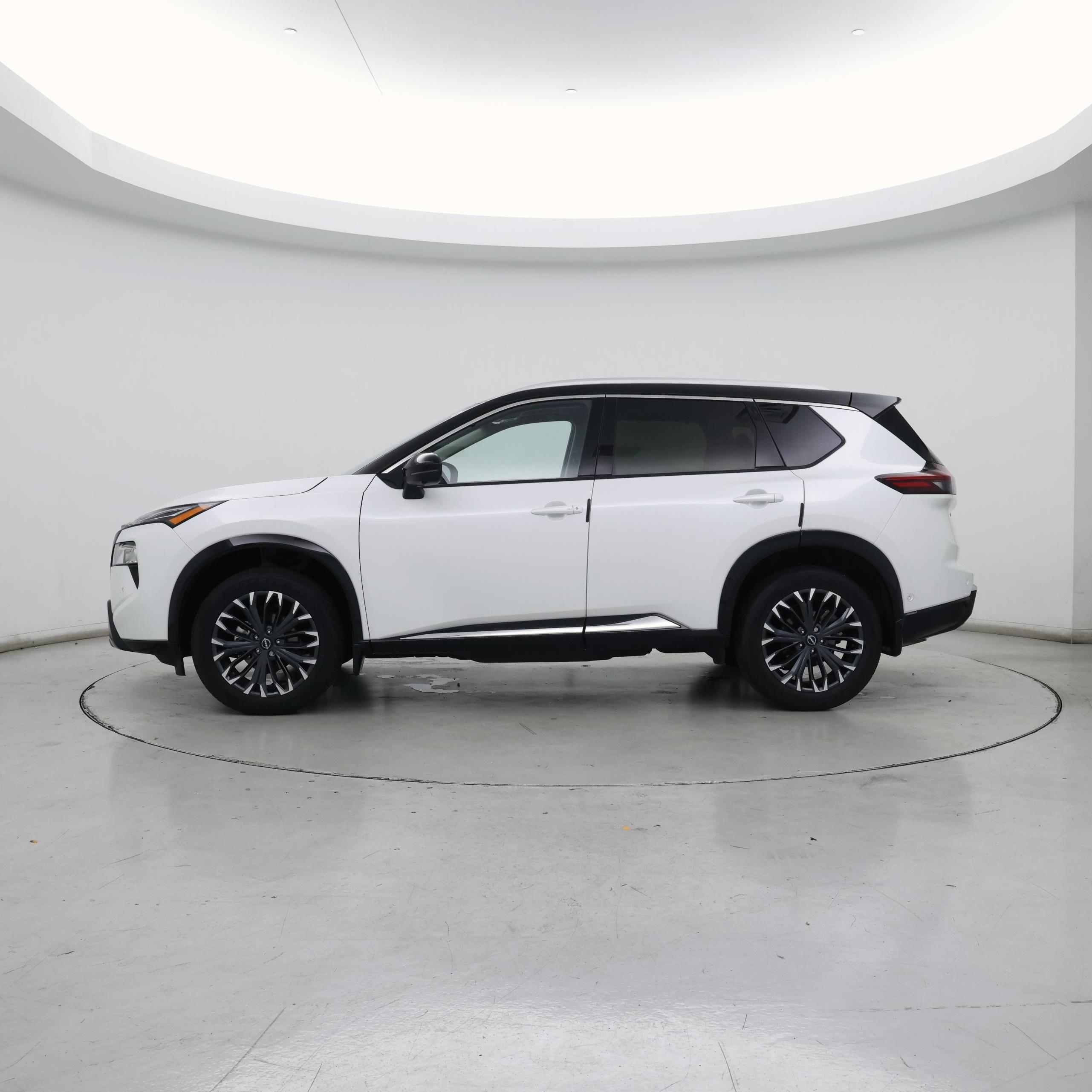 Thumbnail: 2024 Nissan Rogue - 3