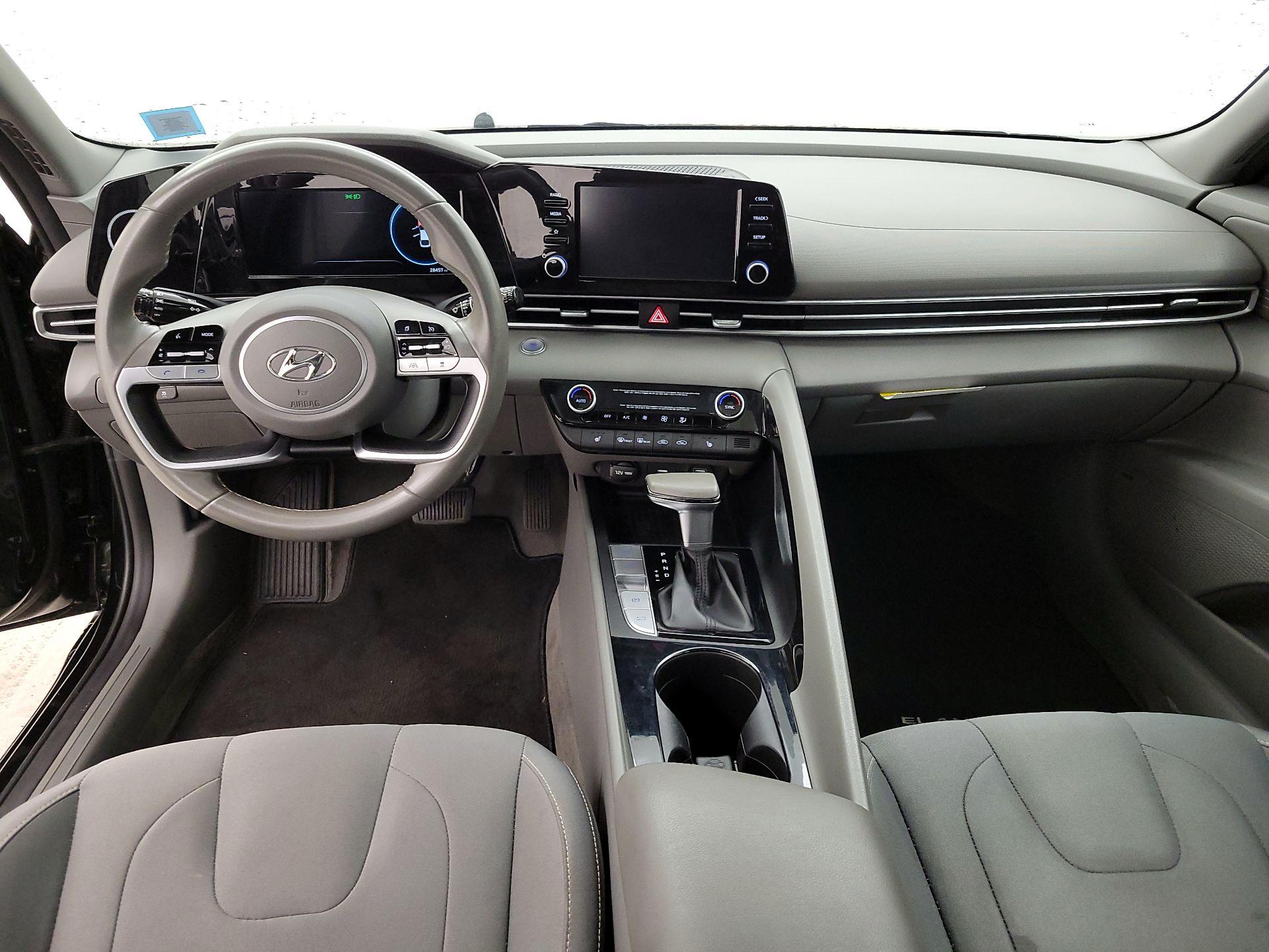 Thumbnail: 2021 Hyundai Elantra - 9