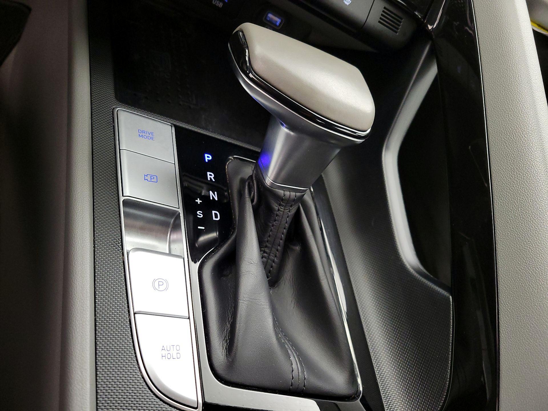 Thumbnail: 2021 Hyundai Elantra - 17