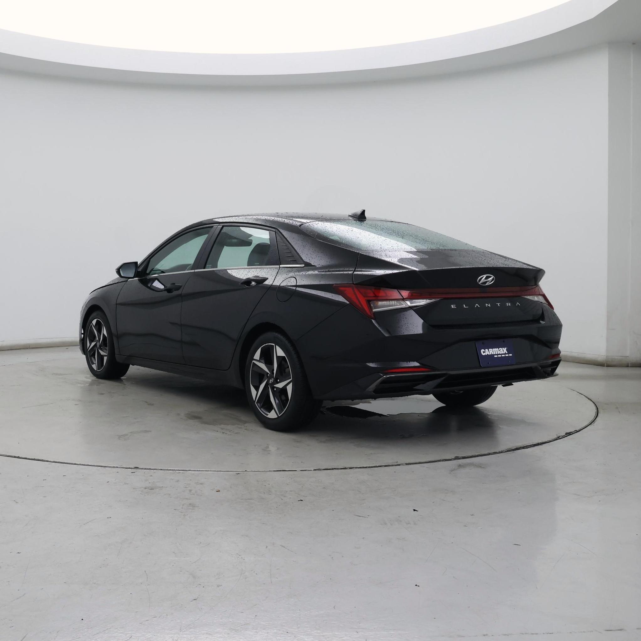 Thumbnail: 2021 Hyundai Elantra - 2