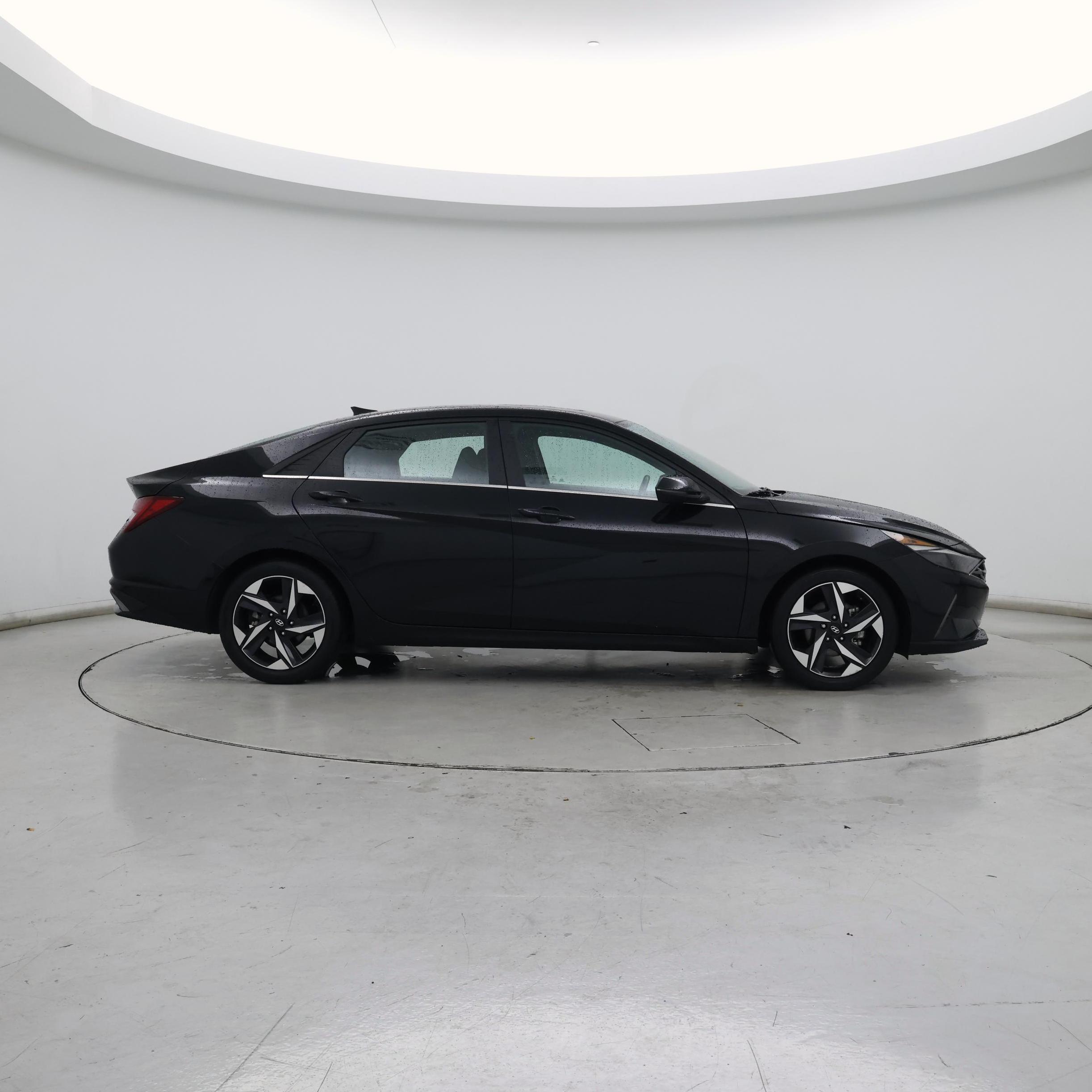 Thumbnail: 2021 Hyundai Elantra - 7