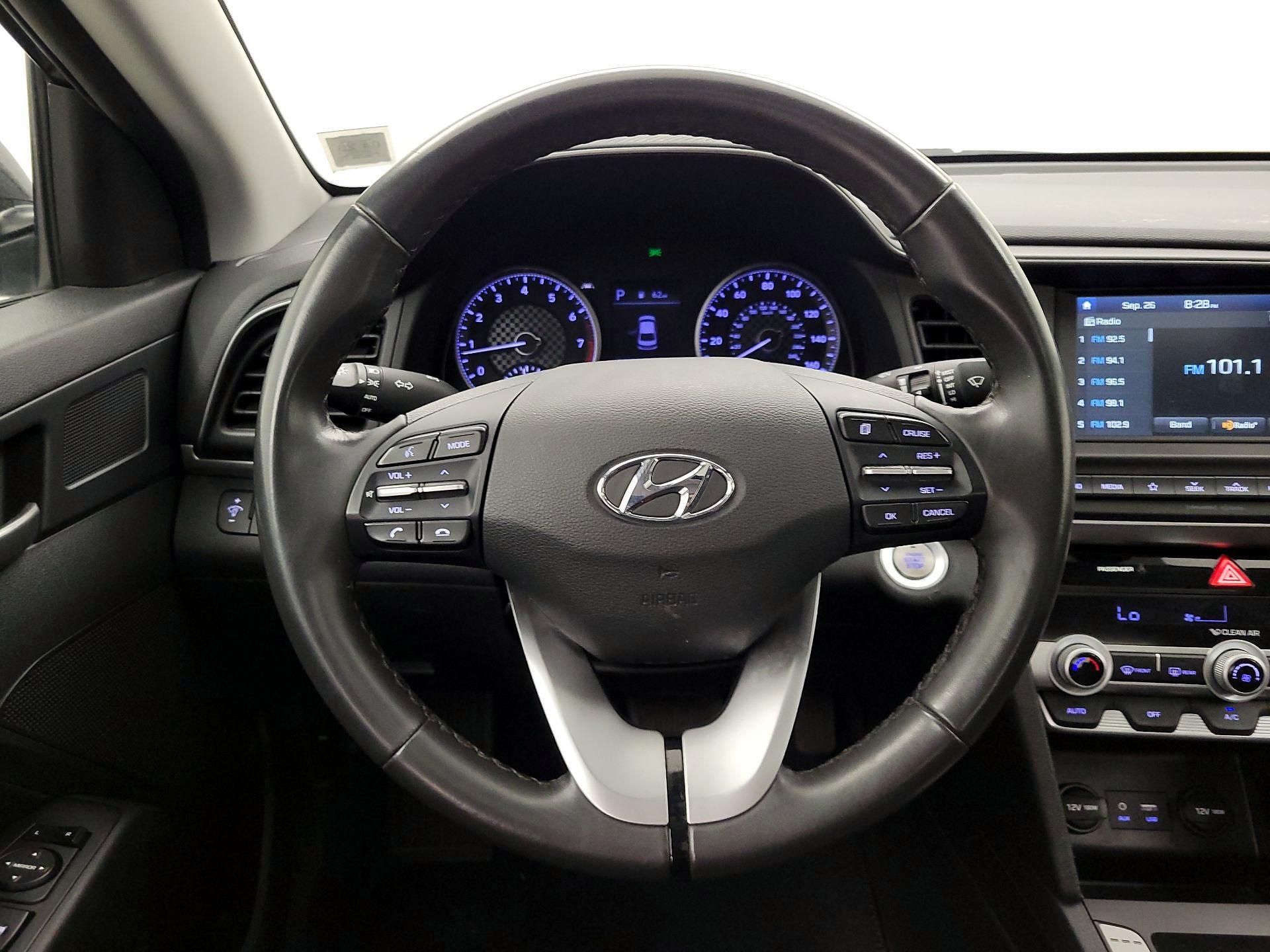 Thumbnail: 2020 Hyundai Elantra - 10