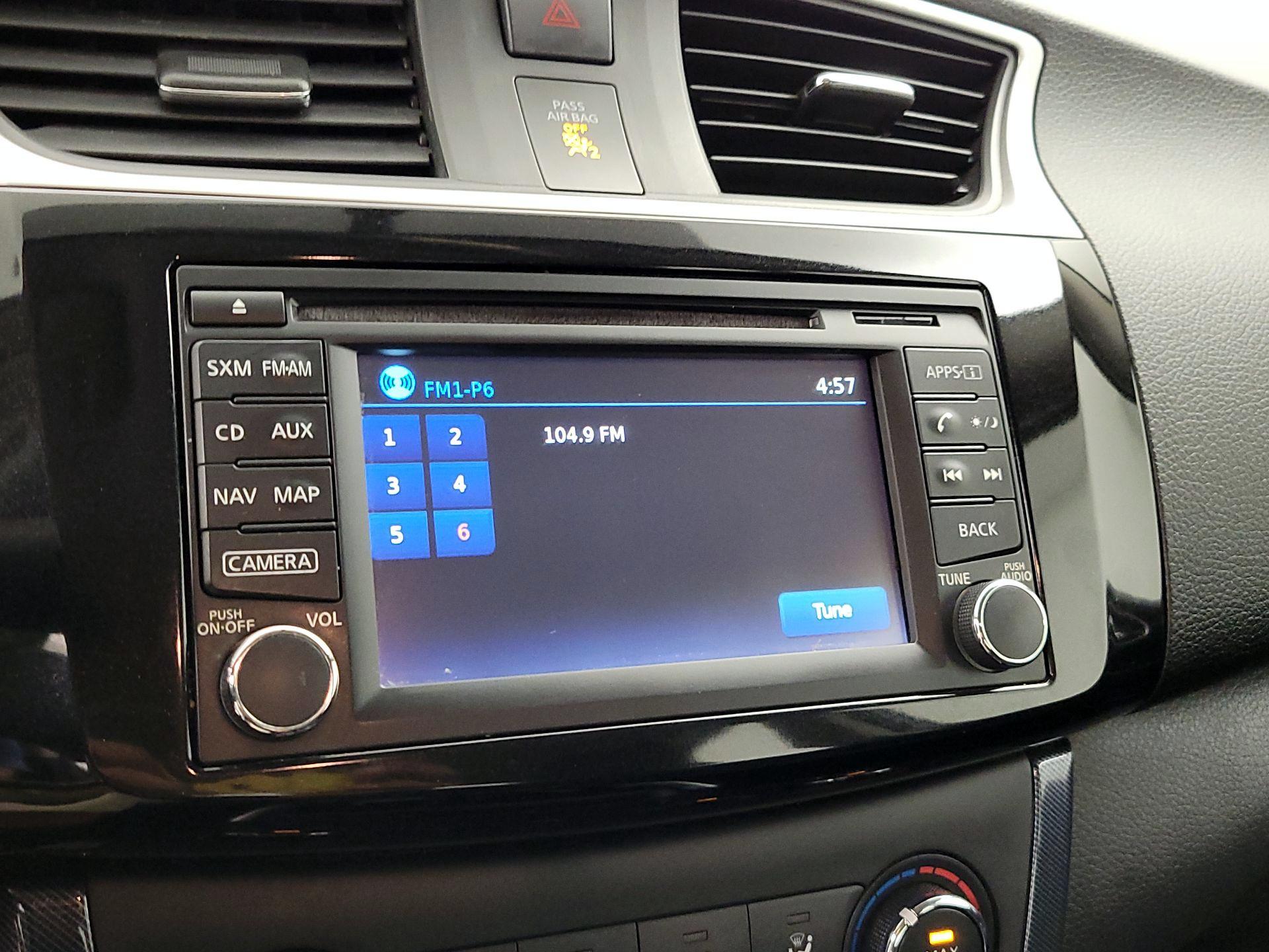 Thumbnail: 2016 Nissan Sentra - 16