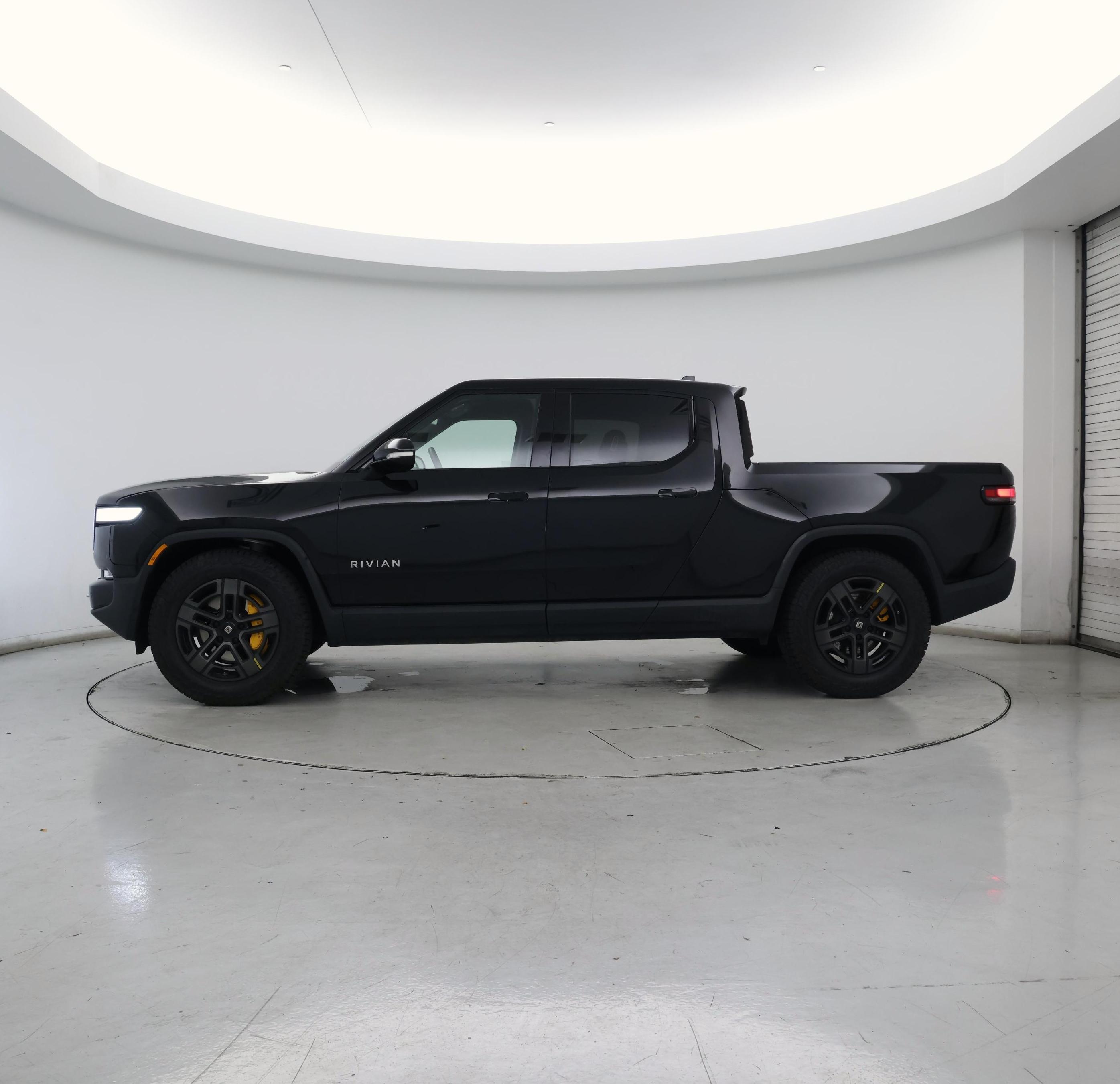 Thumbnail: 2022 Rivian R1T - 3