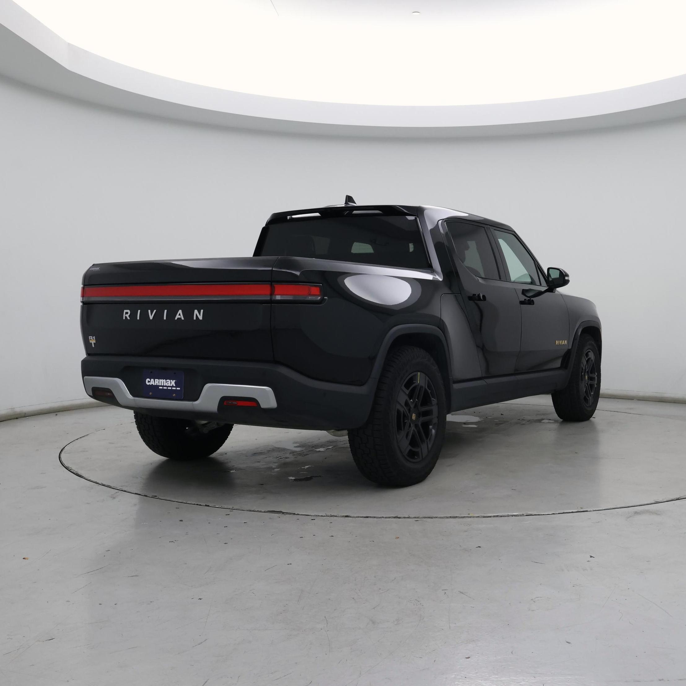 Thumbnail: 2022 Rivian R1T - 8
