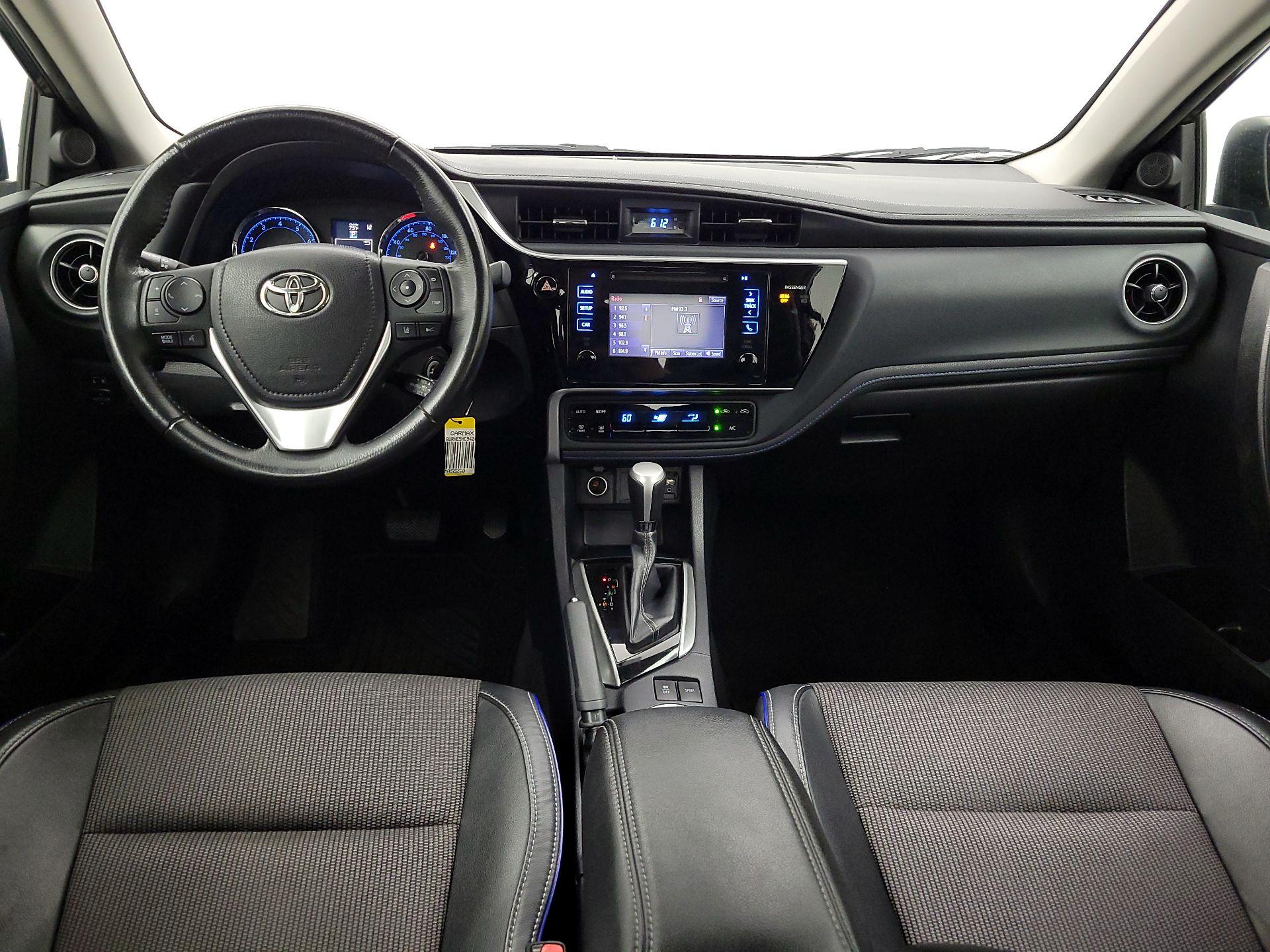 Thumbnail: 2017 Toyota Corolla - 9