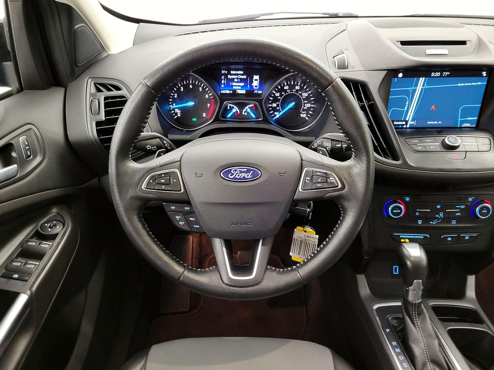 Thumbnail: 2017 Ford Escape - 10