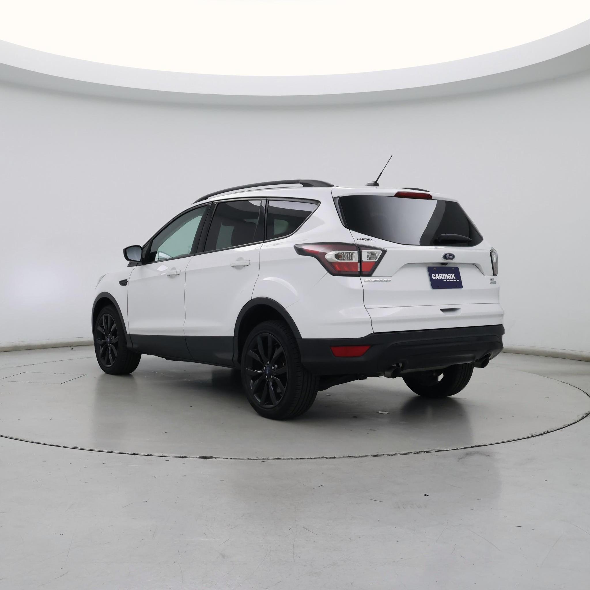 Thumbnail: 2017 Ford Escape - 2