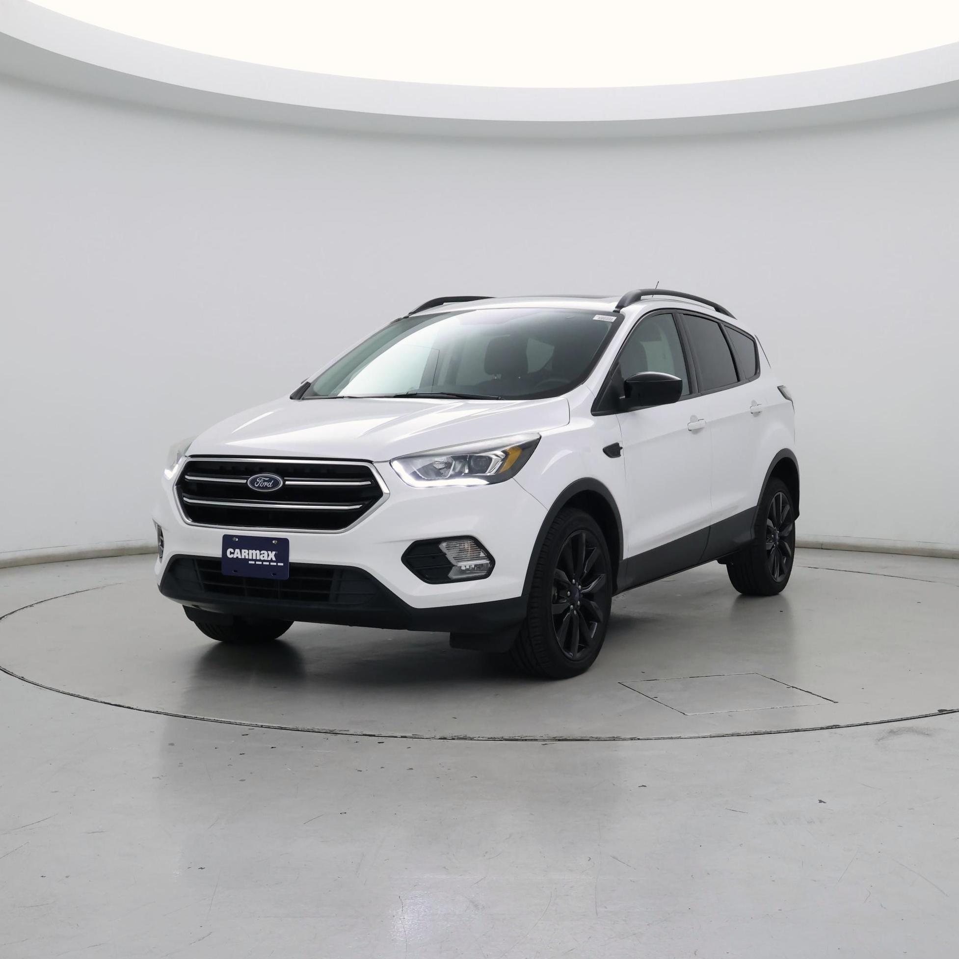 Thumbnail: 2017 Ford Escape - 4