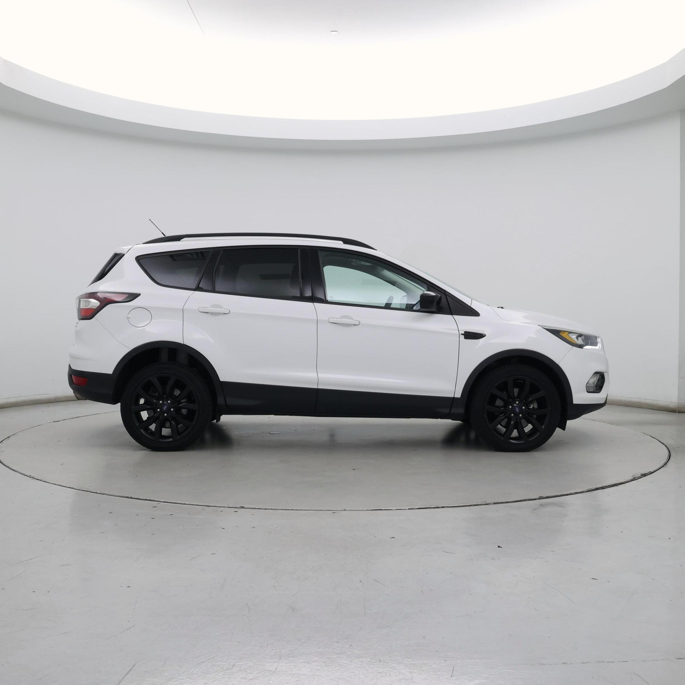 Thumbnail: 2017 Ford Escape - 7