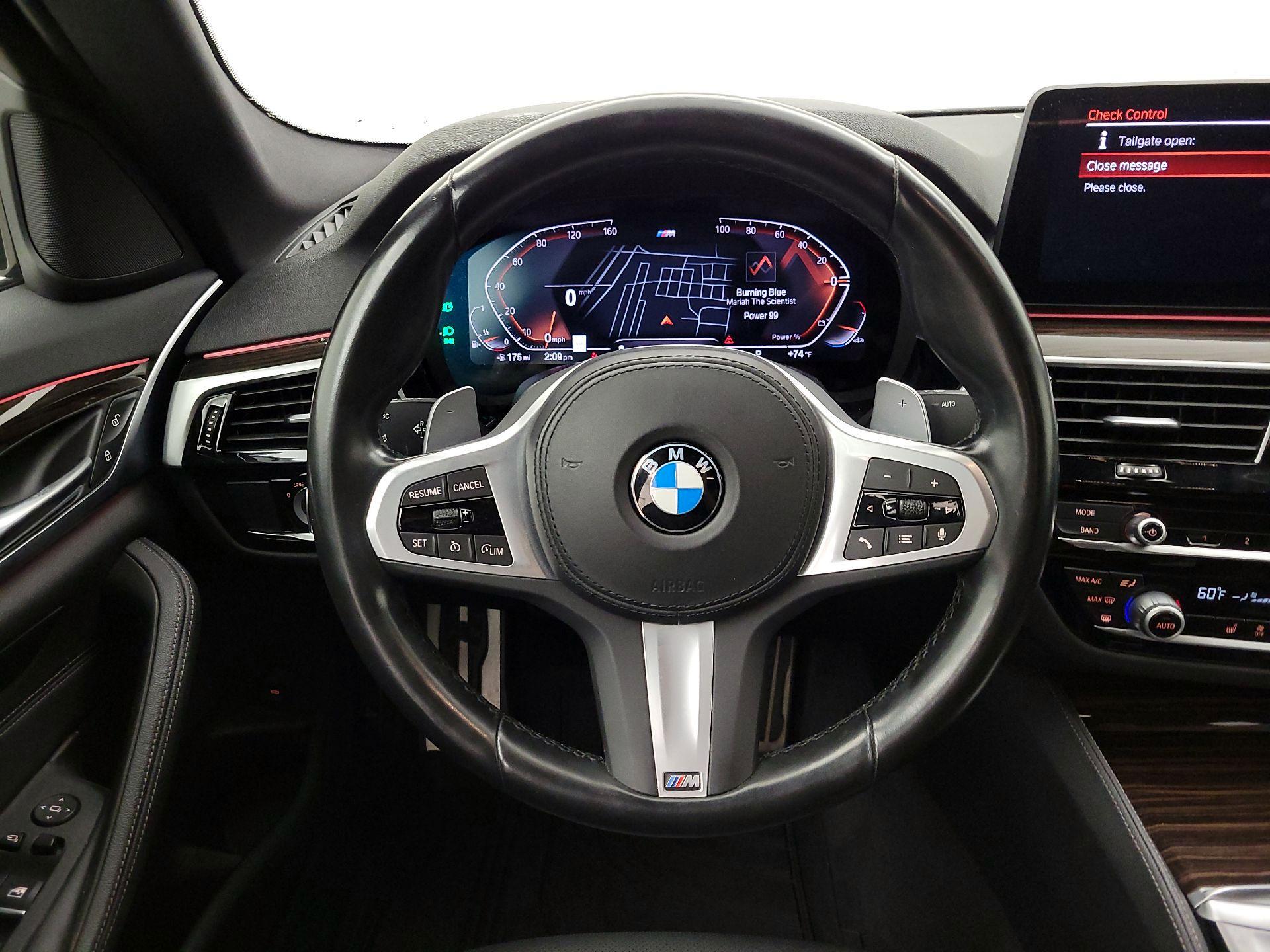 Thumbnail: 2022 BMW 5 Series - 10