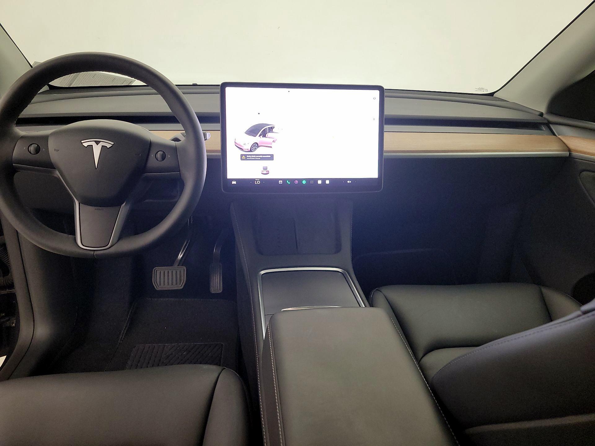 Thumbnail: 2025 Tesla Model Y - 9