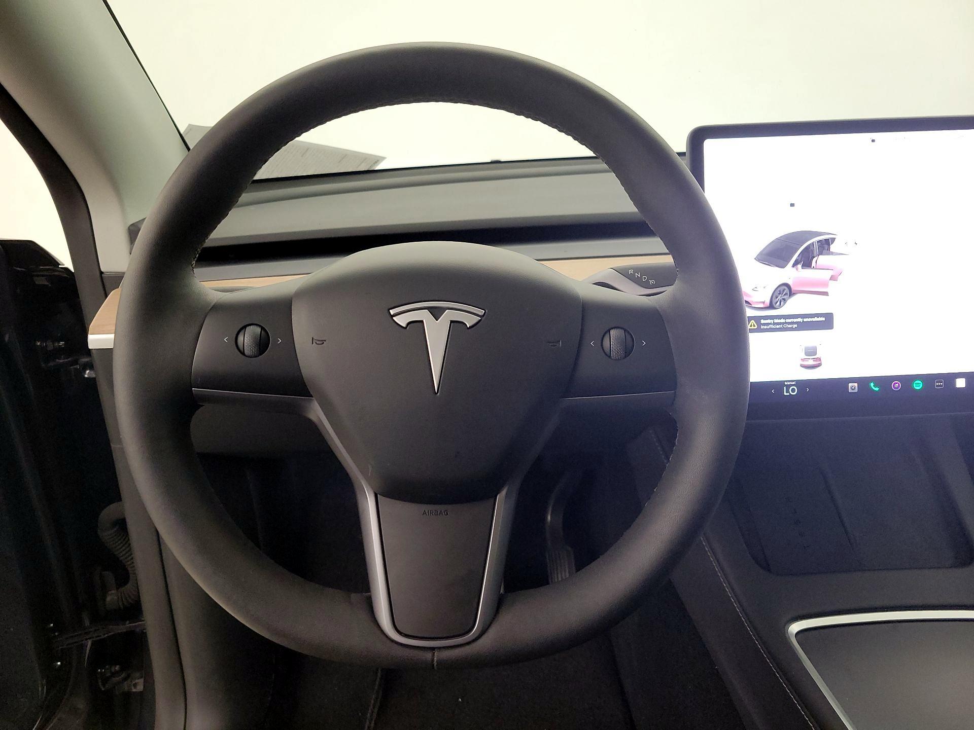 Thumbnail: 2025 Tesla Model Y - 10