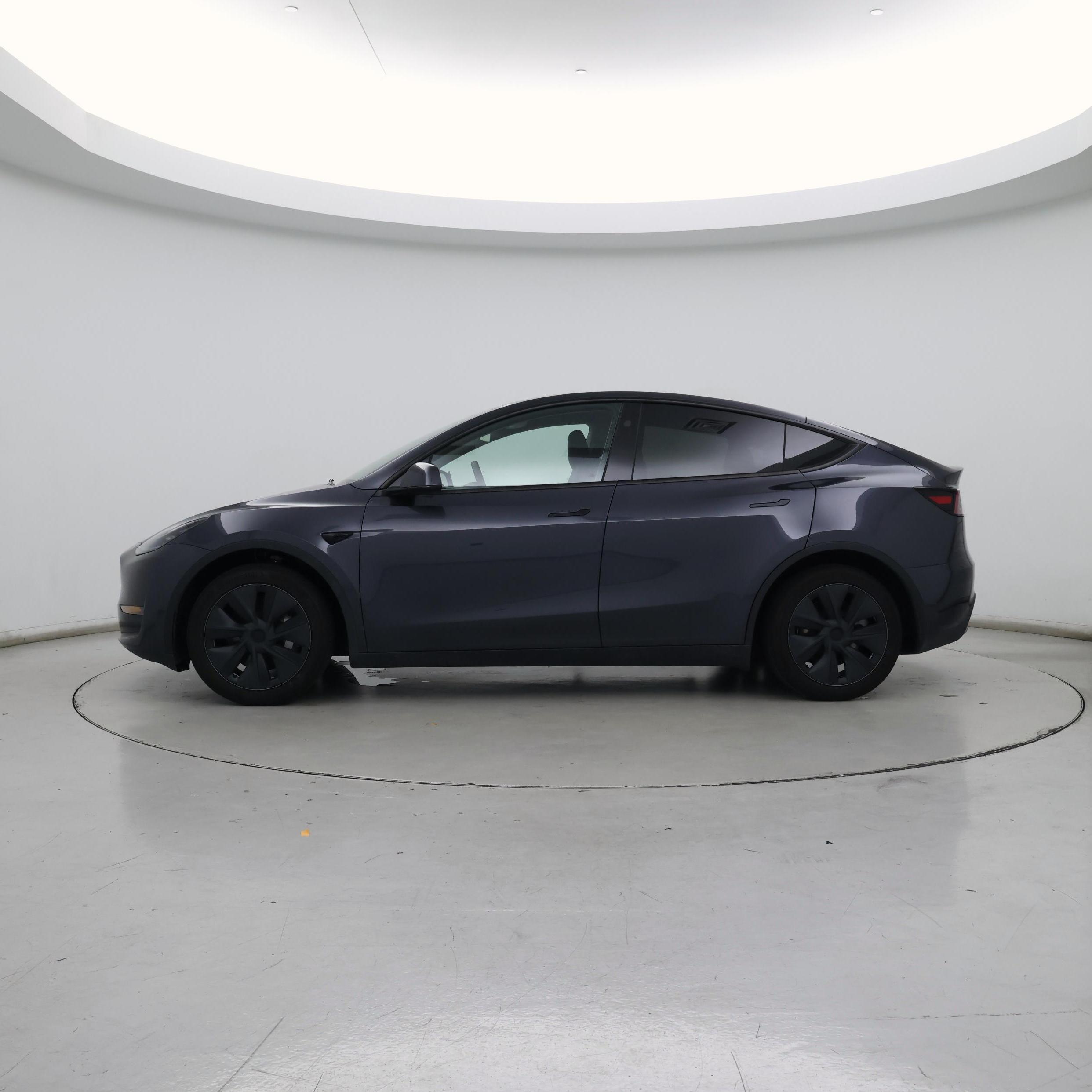 Thumbnail: 2025 Tesla Model Y - 3